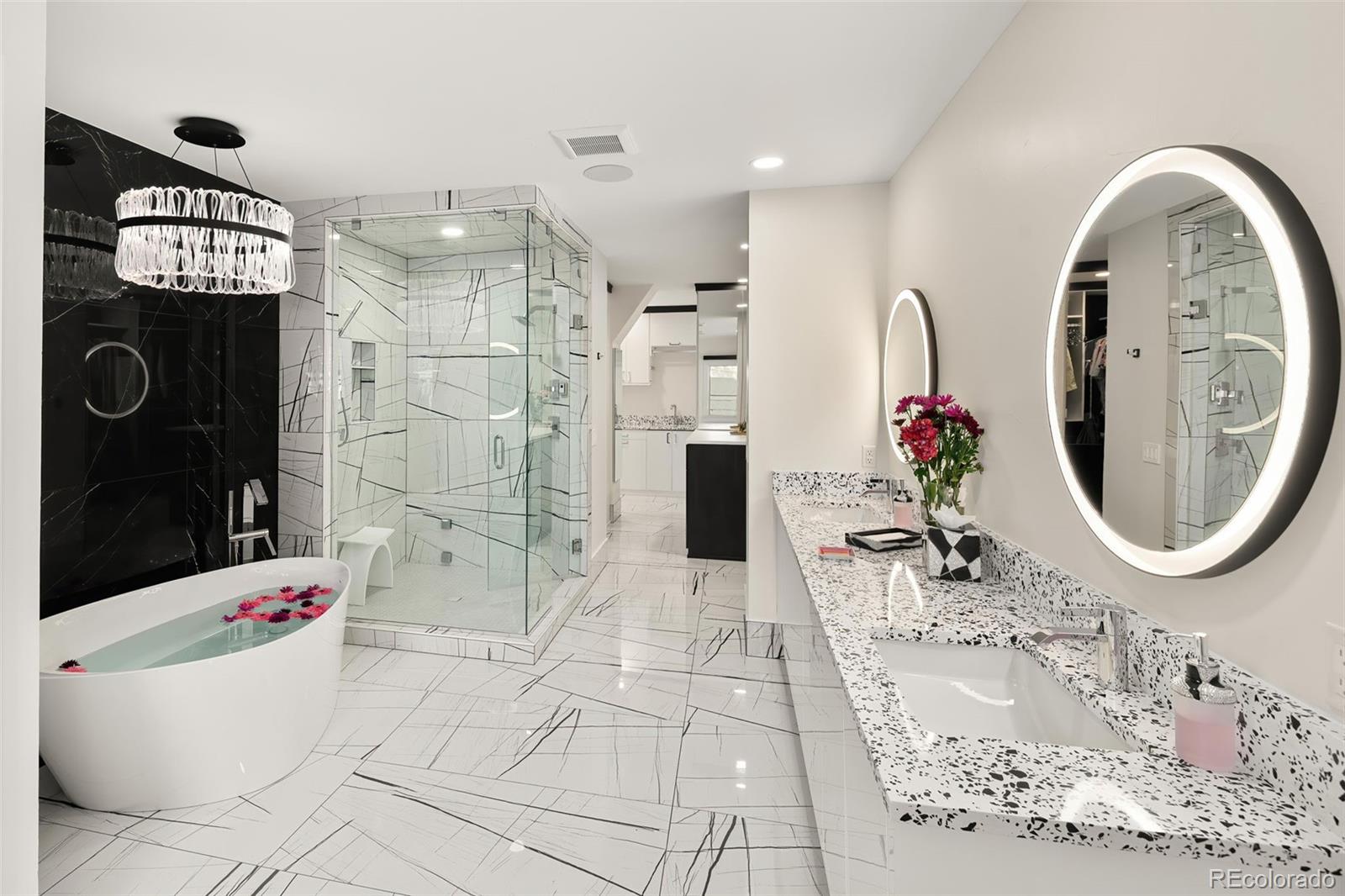 Denver, Colorado, 80206, United States, ,4 BathroomsBathrooms,Residential,Active,1757347