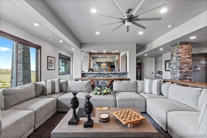 Larkspur, Colorado, 80118, United States, 6 Bedrooms Bedrooms, ,7 BathroomsBathrooms,Residential,Active,1843871