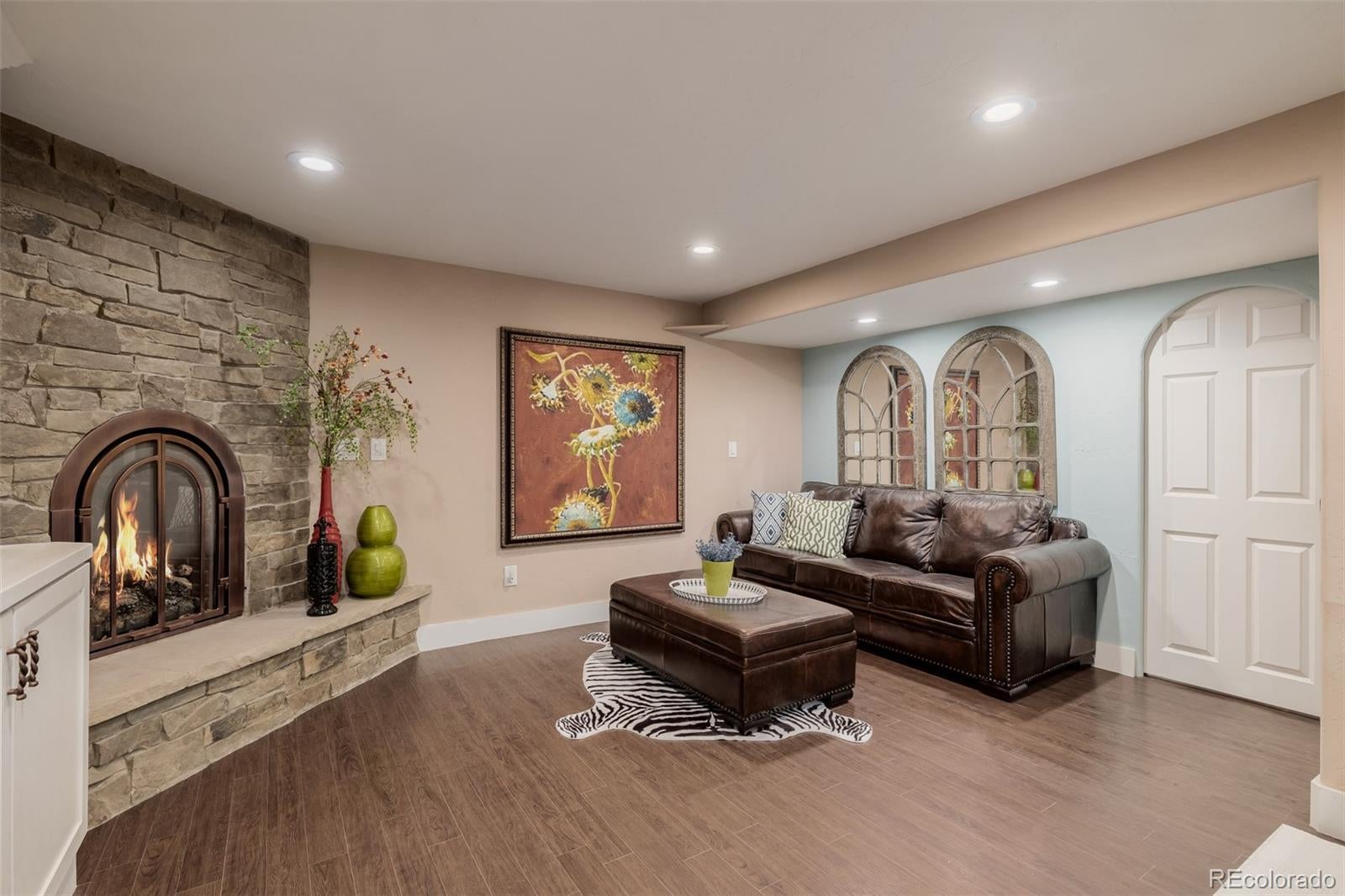 Greenwood Village, Colorado, 80121, United States, 4 Bedrooms Bedrooms, ,5 BathroomsBathrooms,Residential,Active,1888462