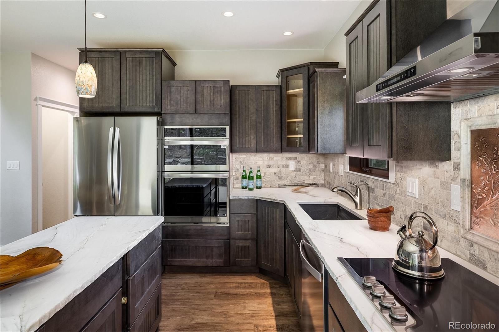 Golden, Colorado, 80403, United States, 2 Bedrooms Bedrooms, ,3 BathroomsBathrooms,Residential,Contingent,1889003