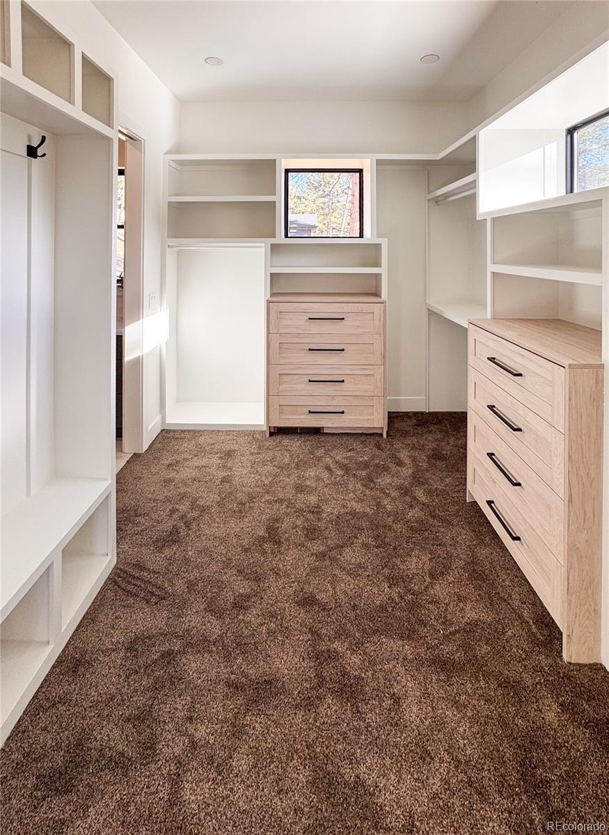 Evergreen, Colorado, 80439, United States, 5 Bedrooms Bedrooms, ,6 BathroomsBathrooms,Residential,Active,2008684