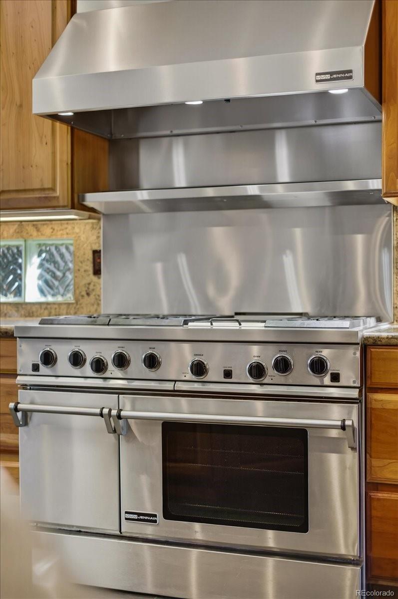 Lone Tree, Colorado, 80124, United States, 4 Bedrooms Bedrooms, ,5 BathroomsBathrooms,Residential,Active,2017434