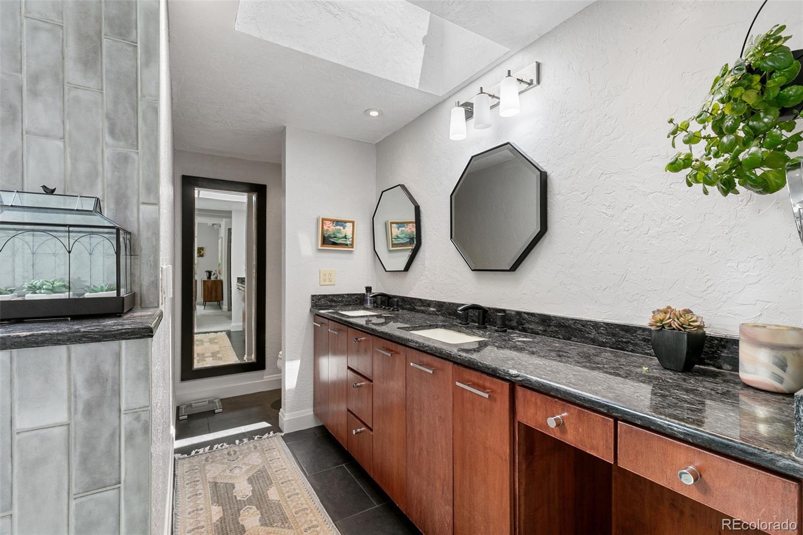 Colorado Springs, Colorado, 80906, United States, 4 Bedrooms Bedrooms, ,5 BathroomsBathrooms,Residential,Active,1936691