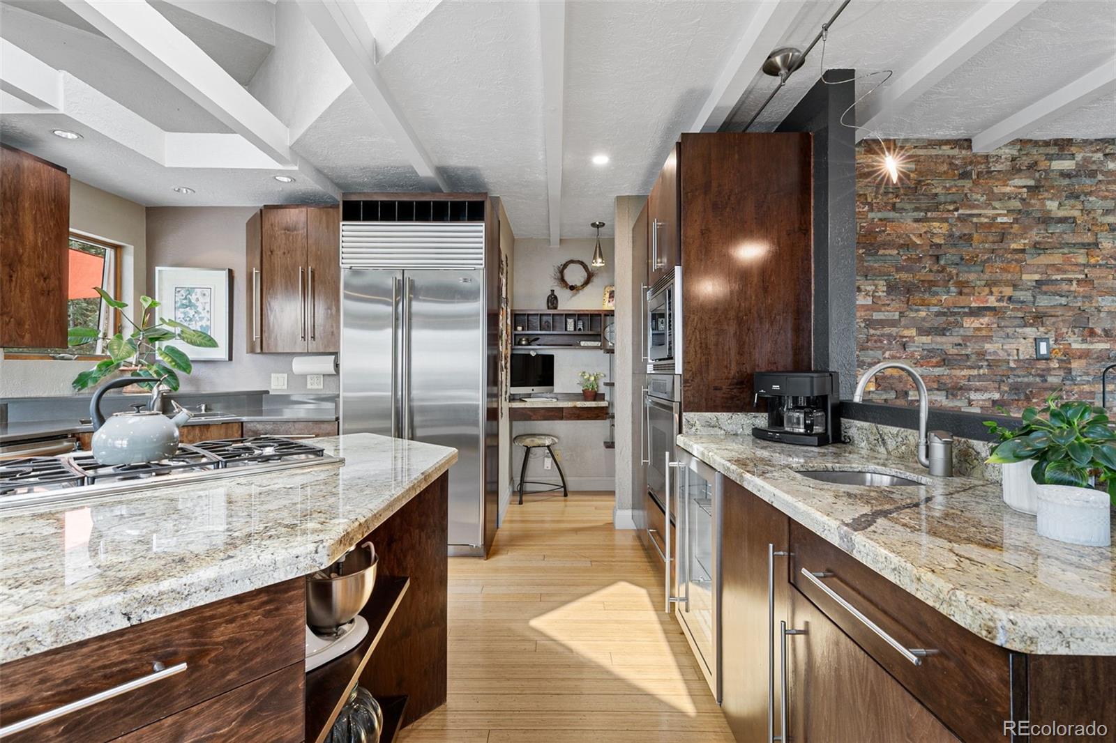 Colorado Springs, Colorado, 80906, United States, 4 Bedrooms Bedrooms, ,5 BathroomsBathrooms,Residential,Active,1936691