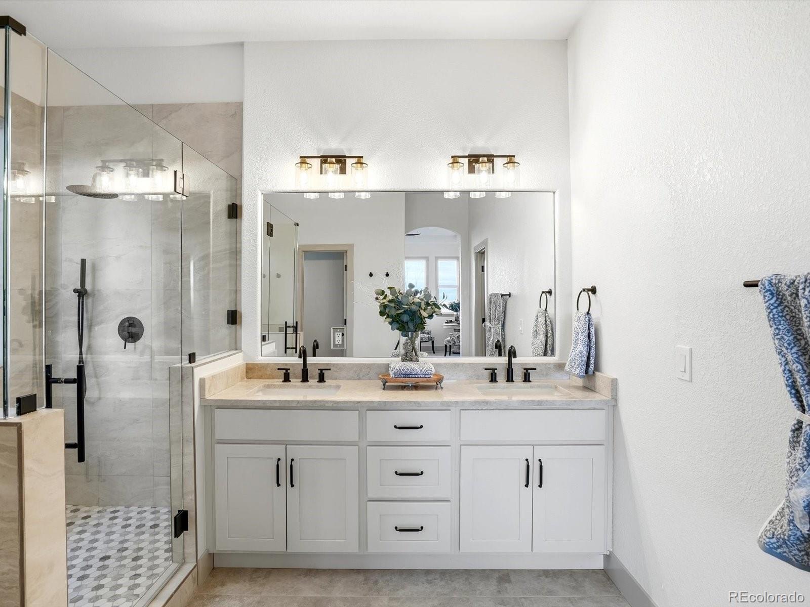 Highlands Ranch, Colorado, 80126, United States, 4 Bedrooms Bedrooms, ,3 BathroomsBathrooms,Residential,Active,2007002