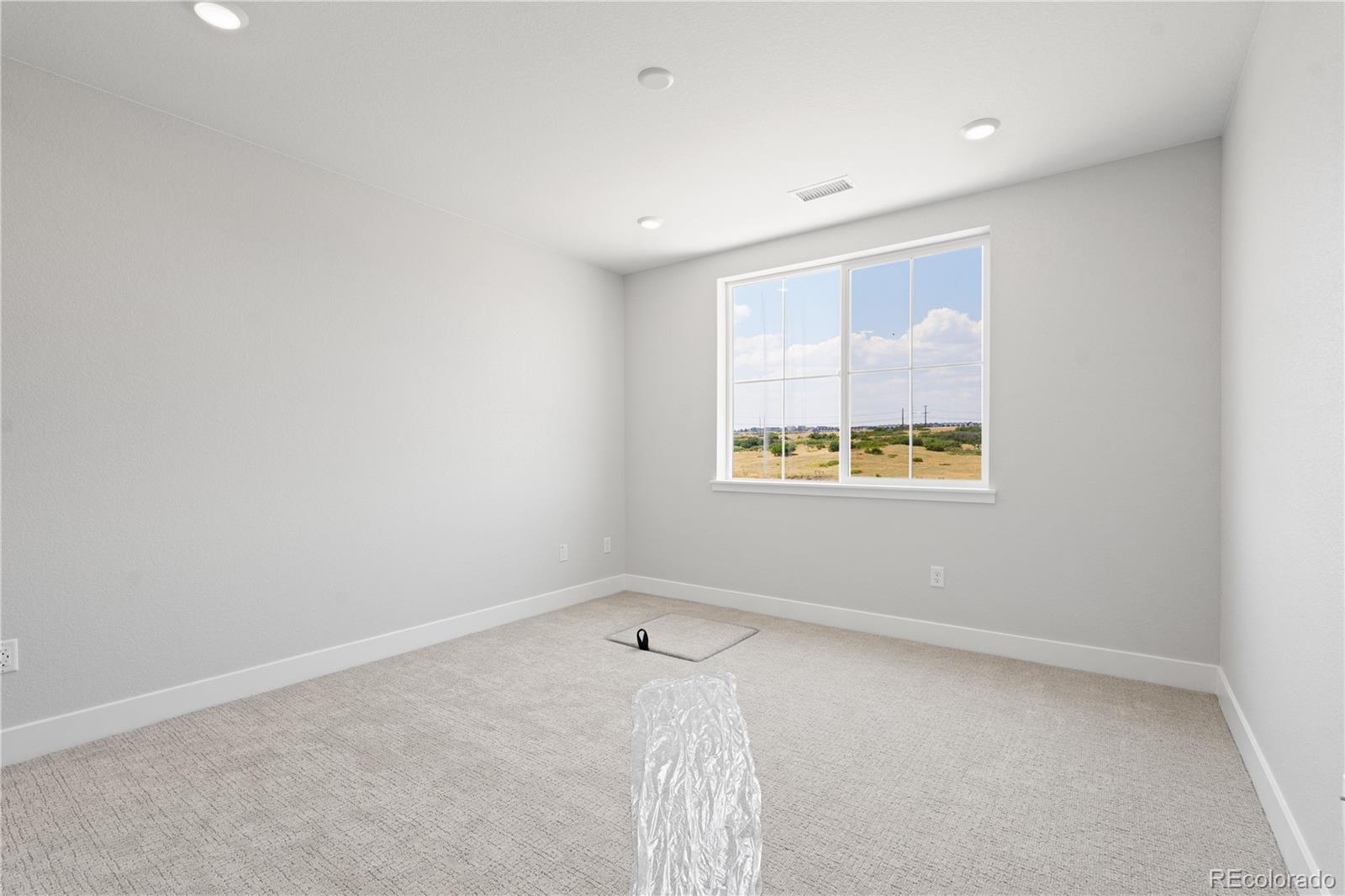 Castle Pines, Colorado, 80108, United States, 5 Bedrooms Bedrooms, ,6 BathroomsBathrooms,Residential,Active,1900196