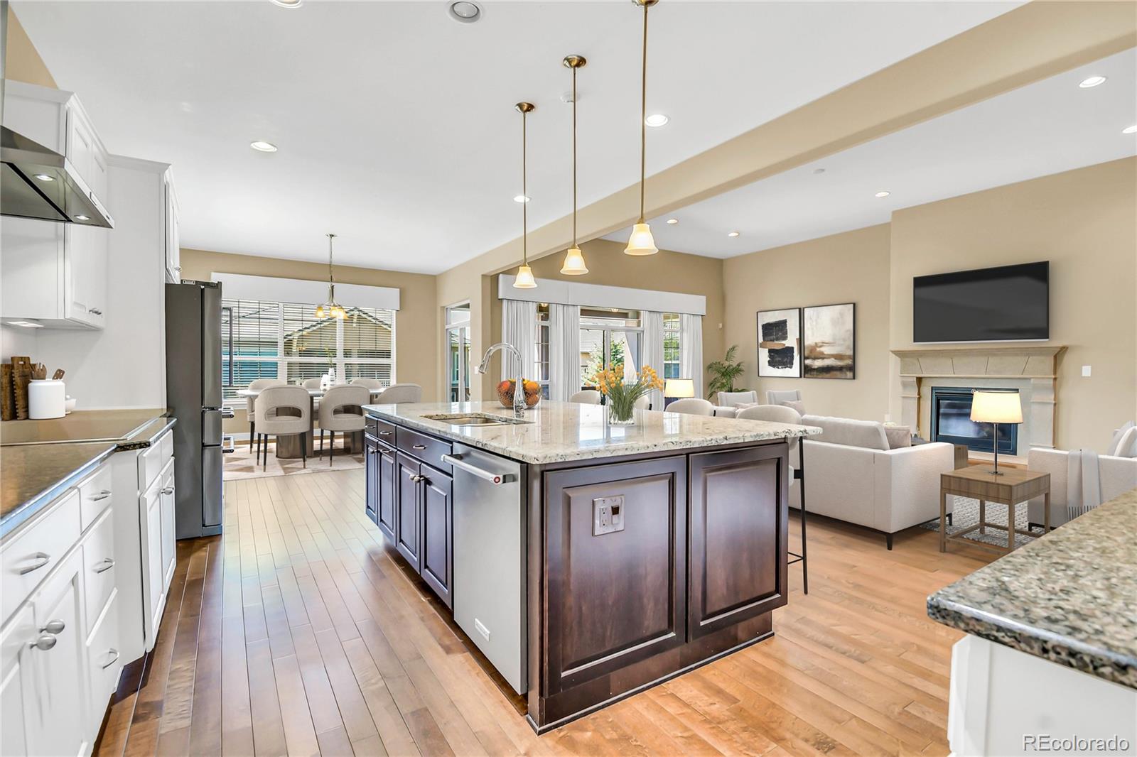 Broomfield, Colorado, 80023, United States, 3 Bedrooms Bedrooms, ,4 BathroomsBathrooms,Residential,Active,2044170