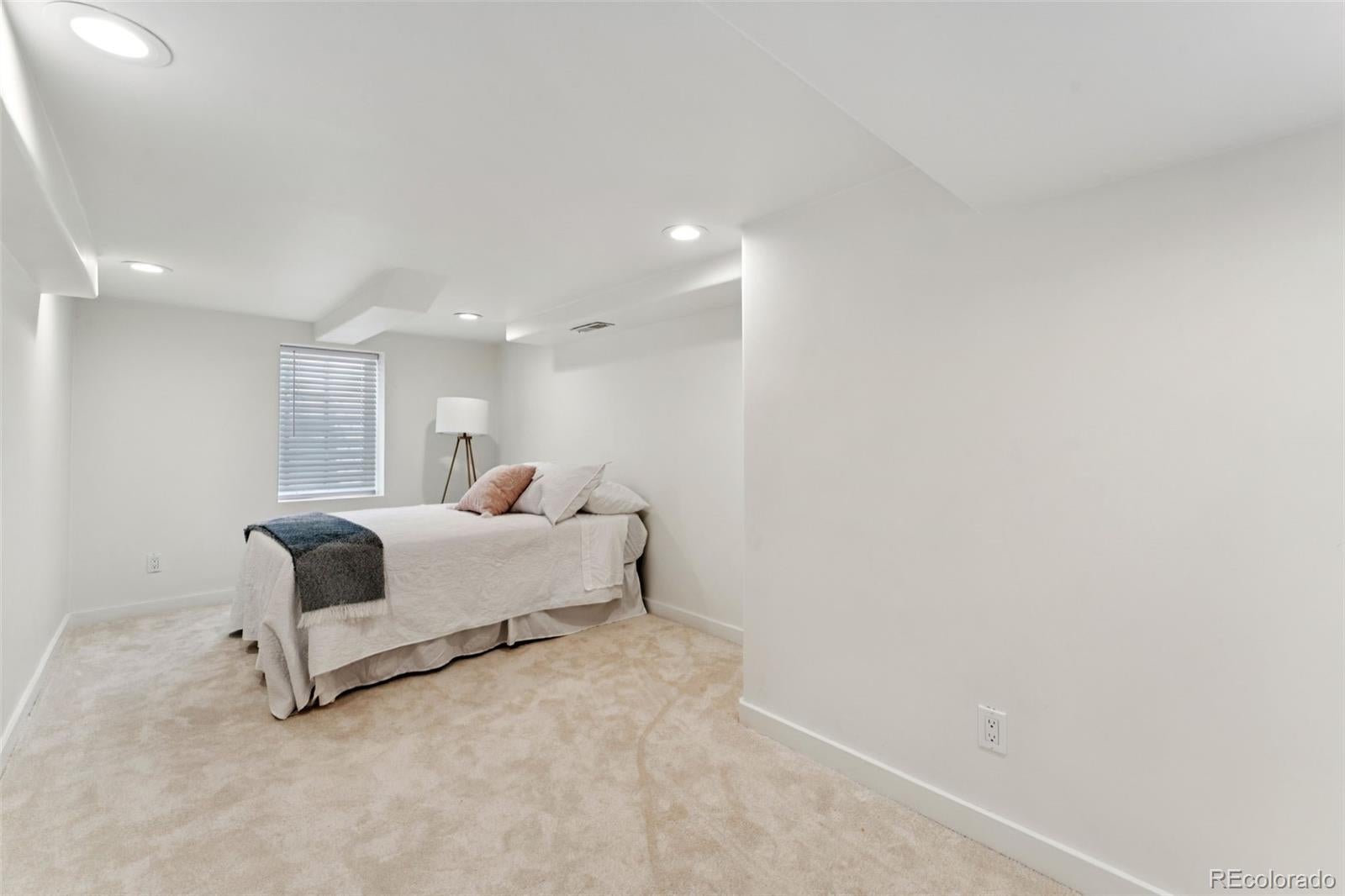 Greenwood Village, Colorado, 80111, United States, 5 Bedrooms Bedrooms, ,5 BathroomsBathrooms,Residential,Active,1907969