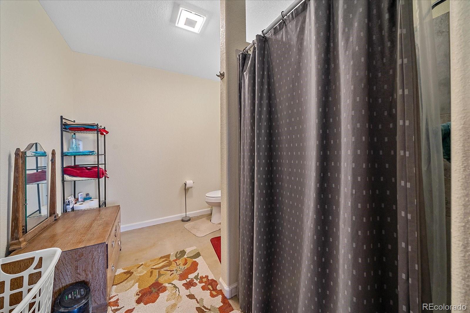 Elbert, Colorado, 80106, United States, 4 Bedrooms Bedrooms, ,4 BathroomsBathrooms,Residential,Active,2011437