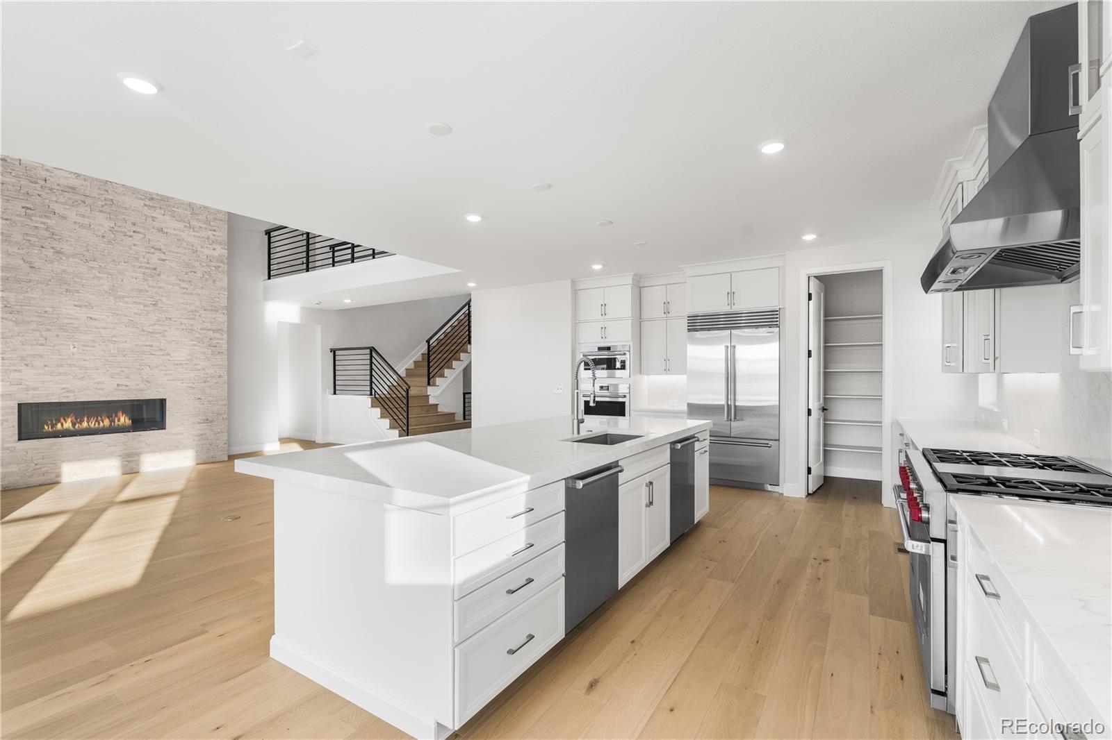 Castle Pines, Colorado, 80108, United States, 7 Bedrooms Bedrooms, ,7 BathroomsBathrooms,Residential,Active,2016708