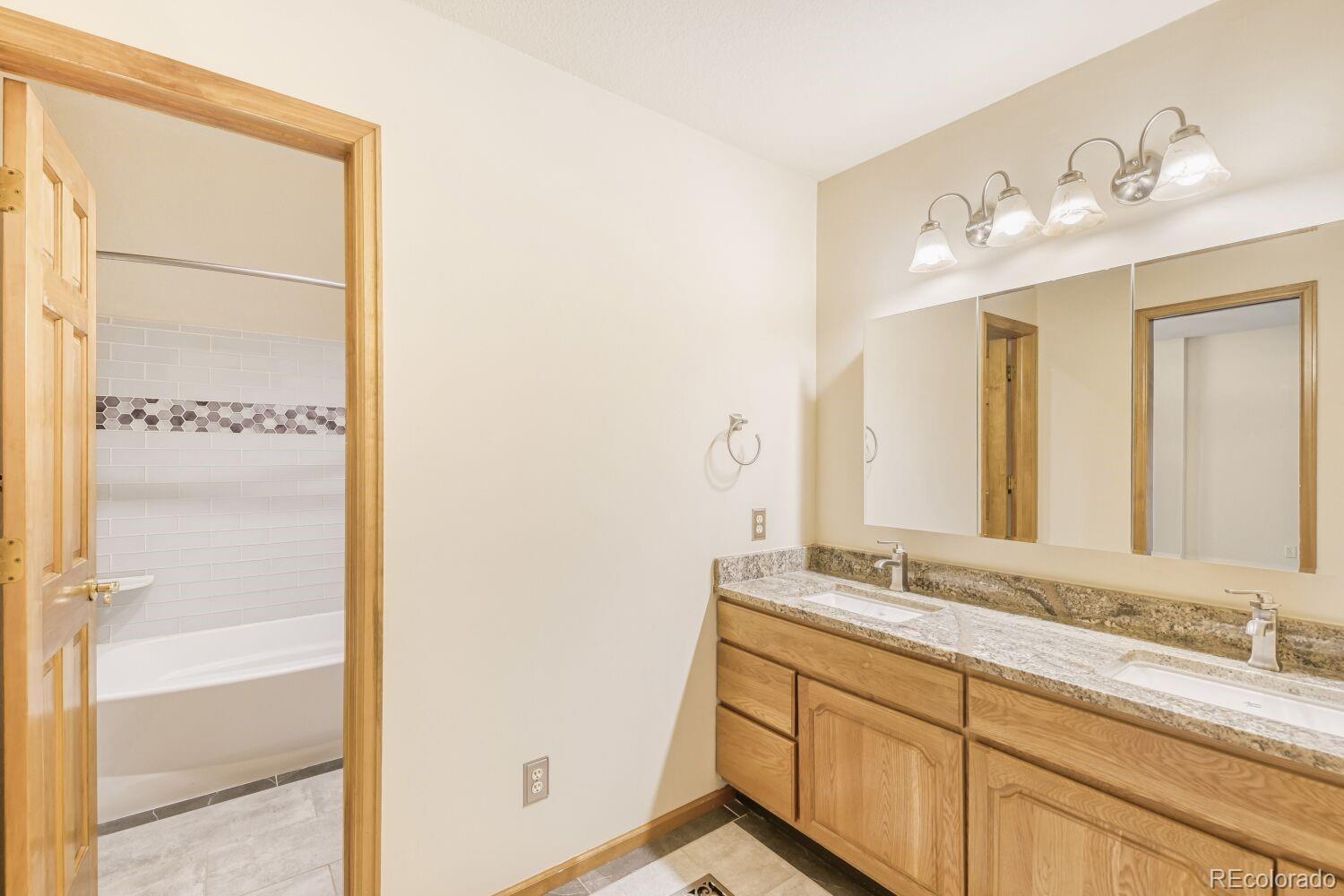 Erie, Colorado, 80516, United States, 5 Bedrooms Bedrooms, ,4 BathroomsBathrooms,Residential,Active,2014928