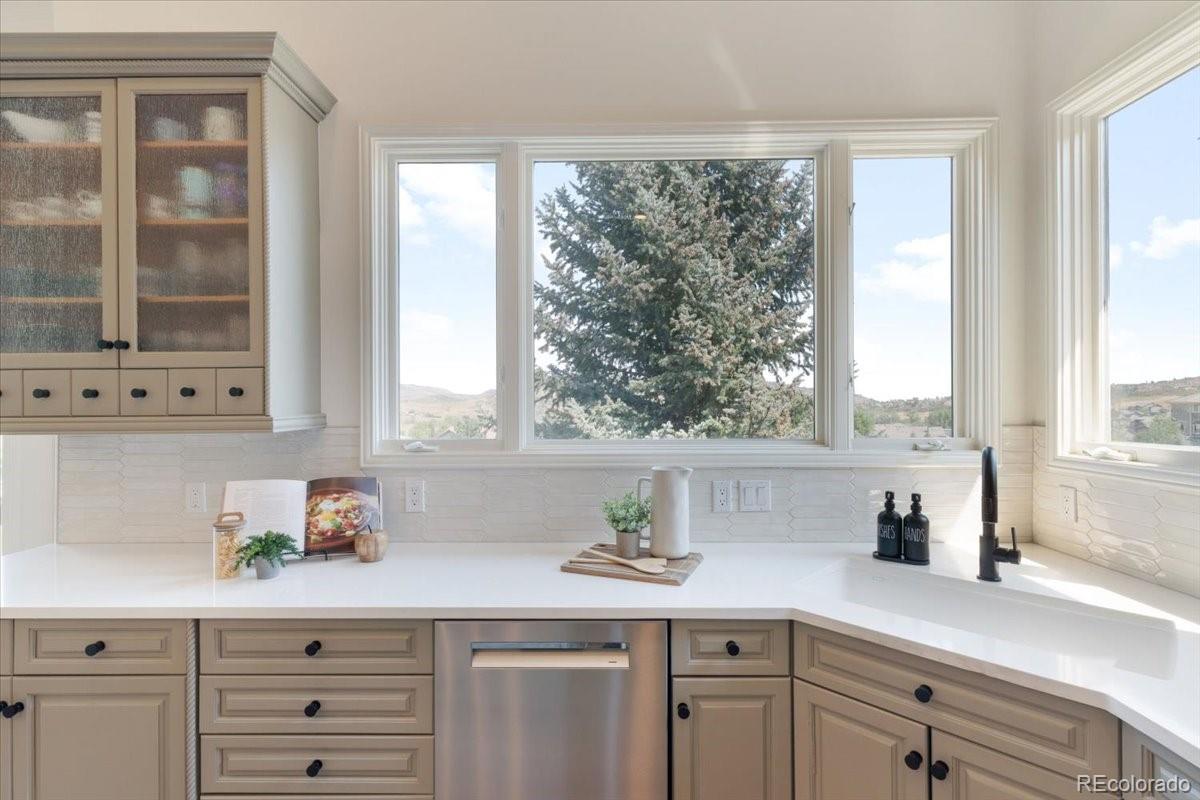 Morrison, Colorado, 80465, United States, 6 Bedrooms Bedrooms, ,5 BathroomsBathrooms,Residential,Active,1922296