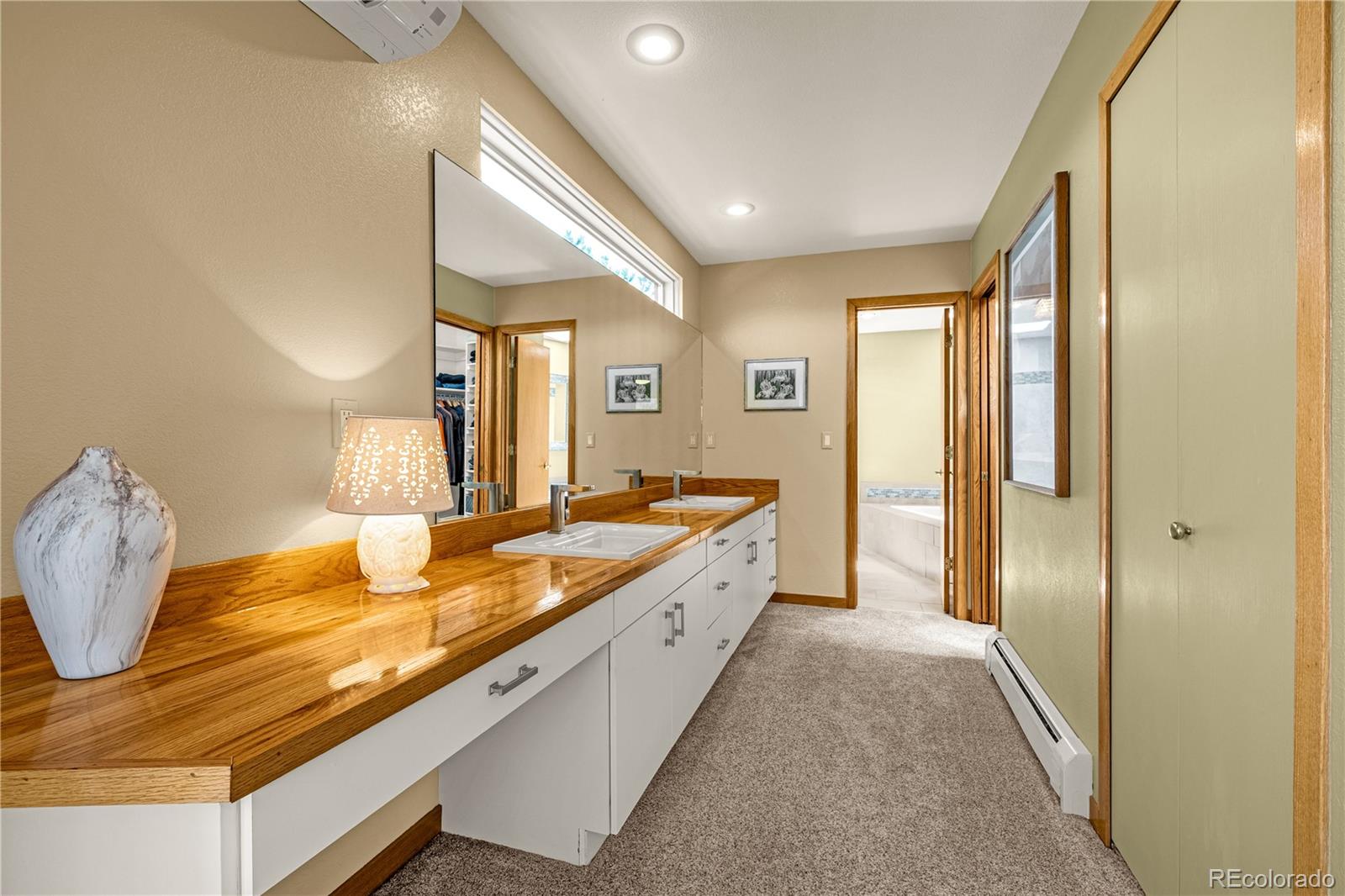 Manitou Springs, Colorado, 80829, United States, 5 Bedrooms Bedrooms, ,4 BathroomsBathrooms,Residential,Active,1992272