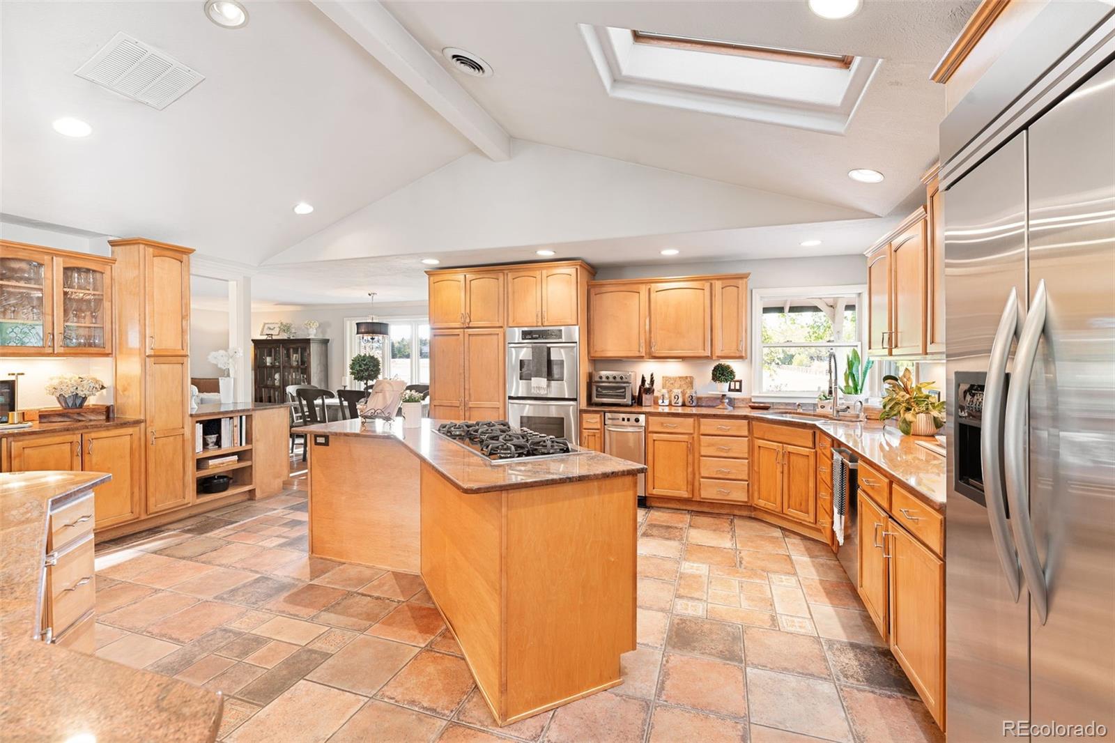 Littleton, Colorado, 80123, United States, 4 Bedrooms Bedrooms, ,3 BathroomsBathrooms,Residential,Active,2045011