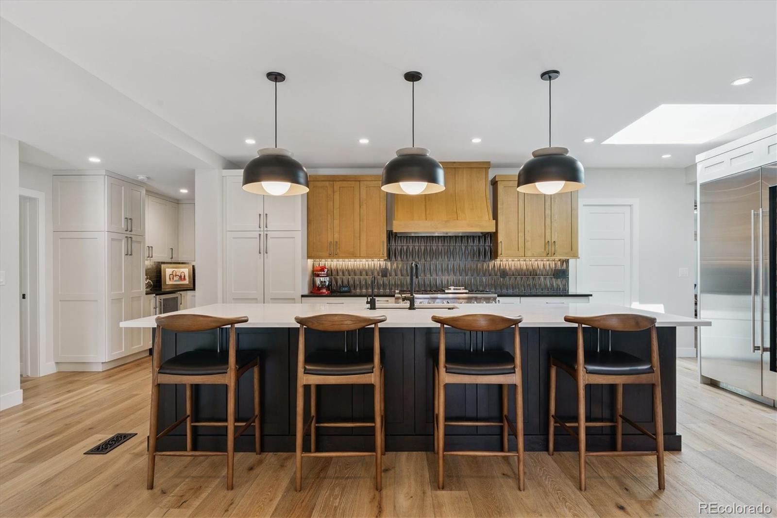 Littleton, Colorado, 80123, United States, 4 Bedrooms Bedrooms, ,5 BathroomsBathrooms,Residential,Active,2019490