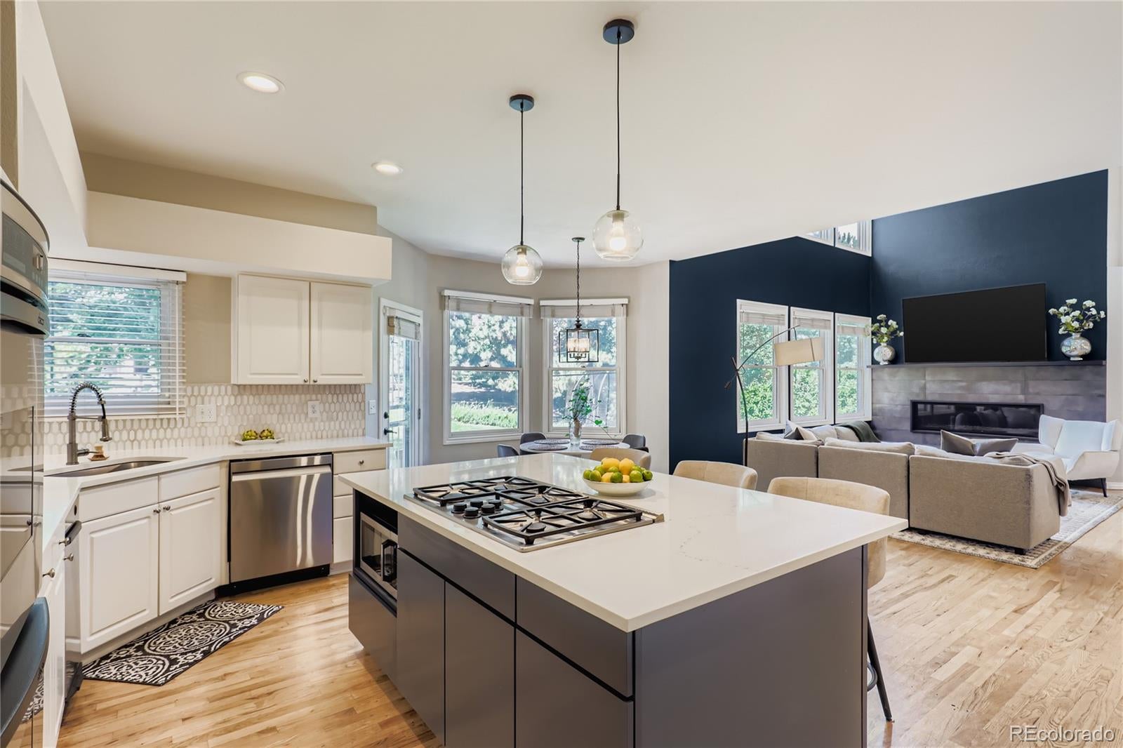 Englewood, Colorado, 80111, United States, 6 Bedrooms Bedrooms, ,5 BathroomsBathrooms,Residential,Active,1904158