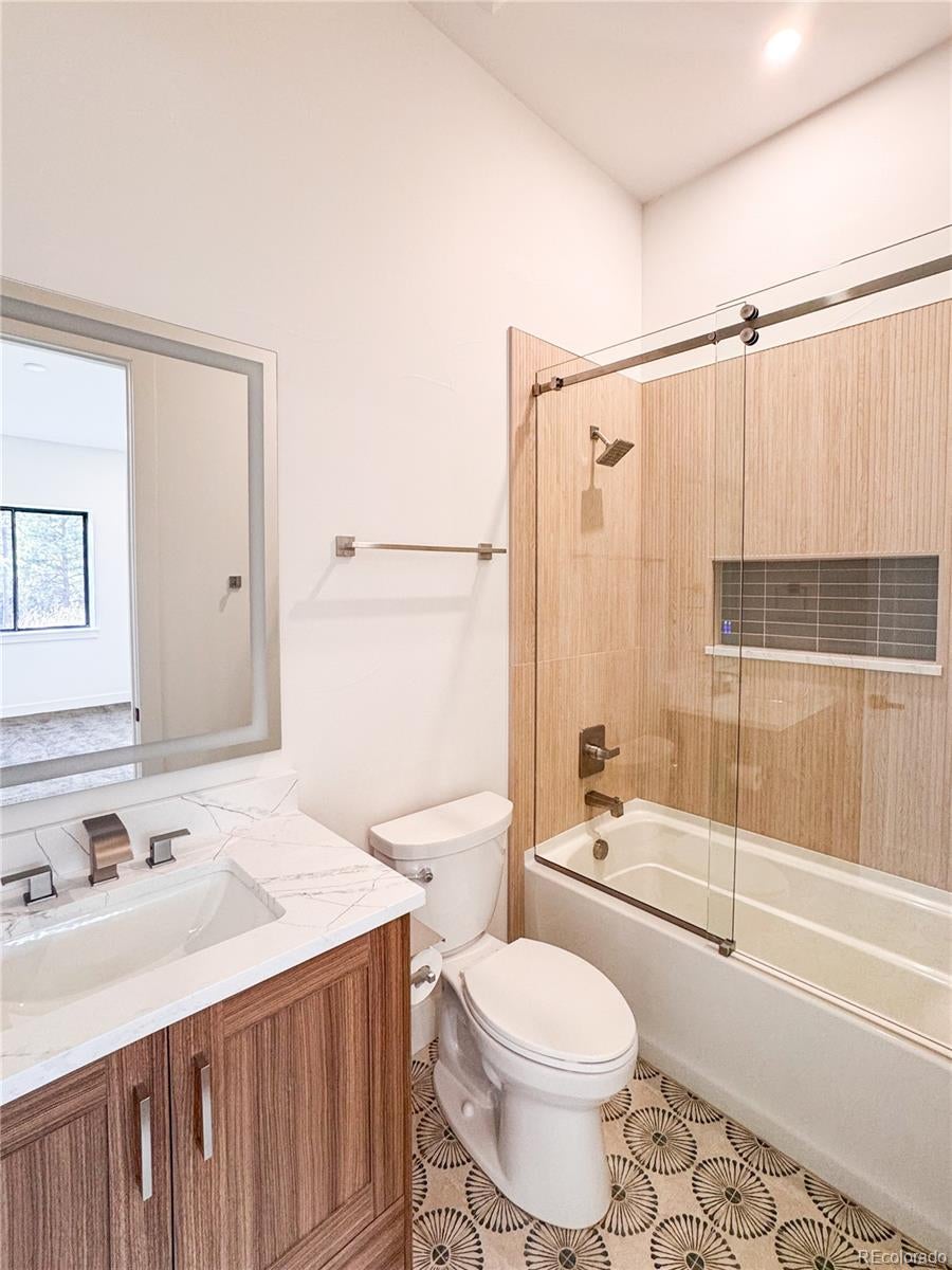 Evergreen, Colorado, 80439, United States, 5 Bedrooms Bedrooms, ,6 BathroomsBathrooms,Residential,Active,2008684