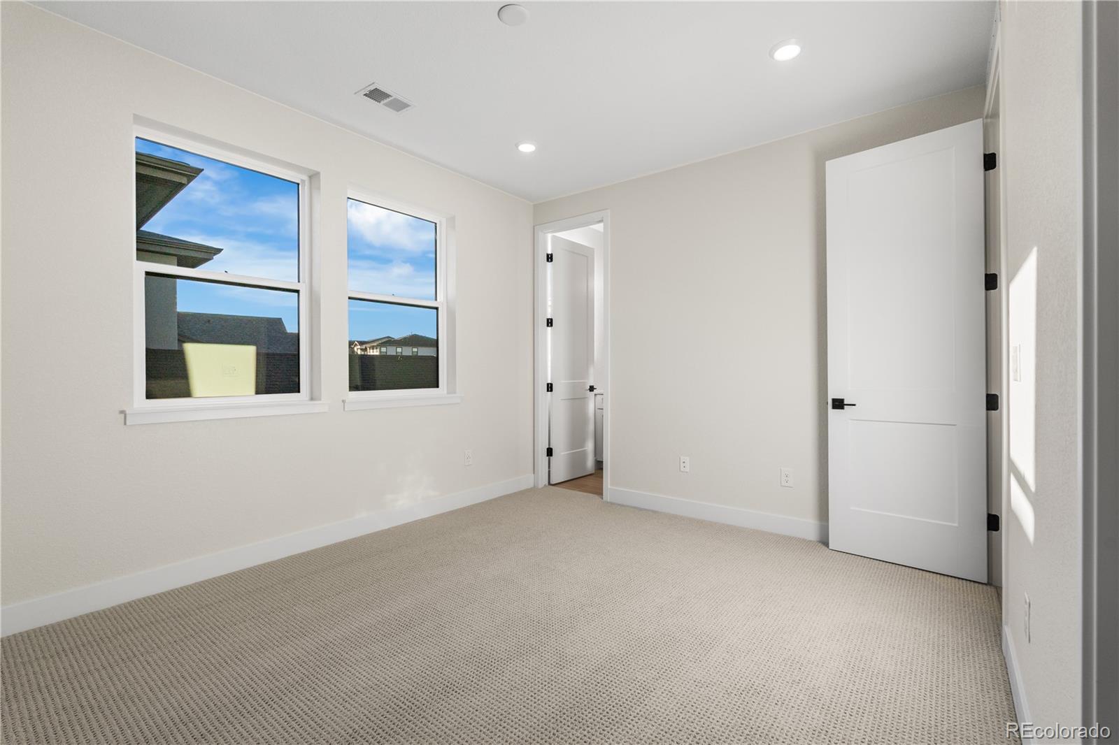 Lone Tree, Colorado, 80134, United States, 6 Bedrooms Bedrooms, ,7 BathroomsBathrooms,Residential,Active,1952989