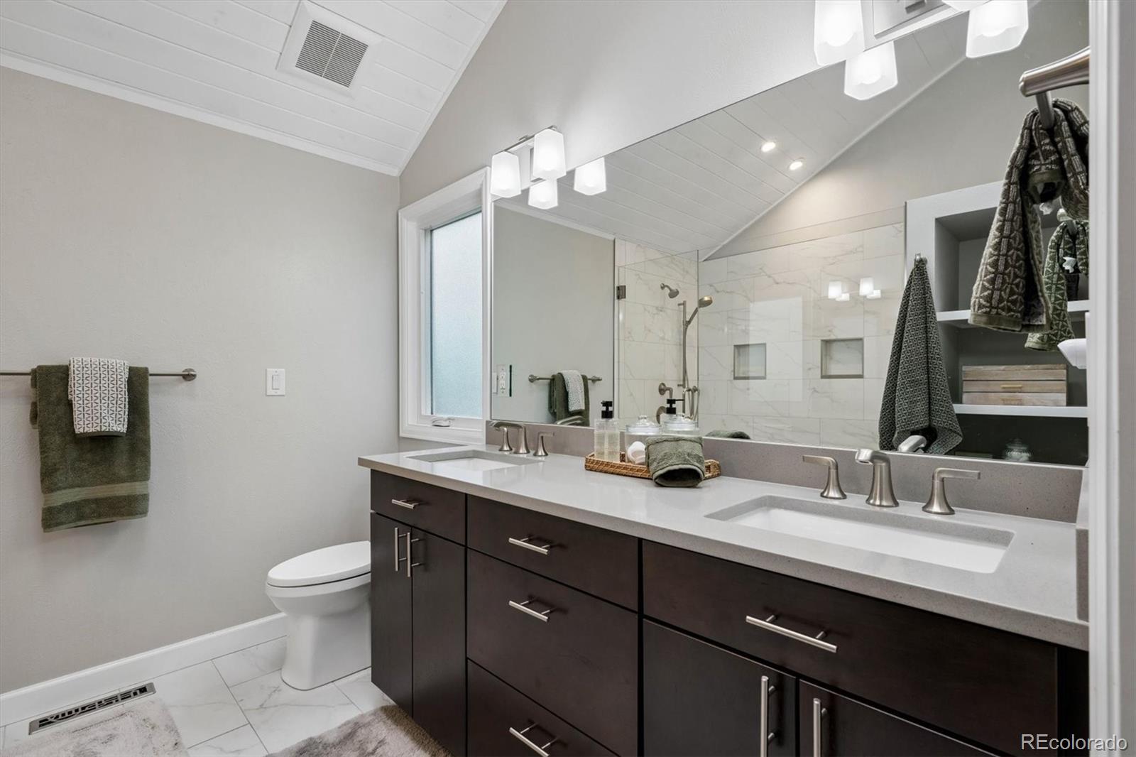 Centennial, Colorado, 80122, United States, 5 Bedrooms Bedrooms, ,4 BathroomsBathrooms,Residential,Active,2043143