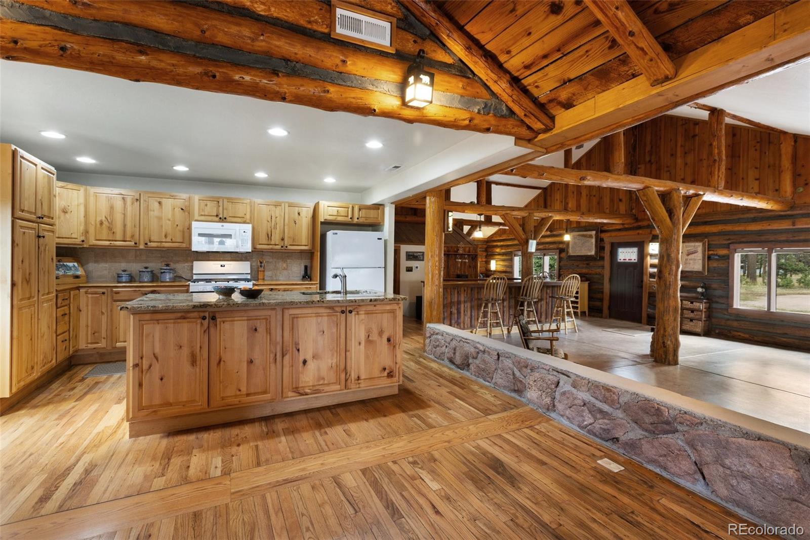 Woodland Park, Colorado, 80863, United States, 2 Bedrooms Bedrooms, ,2 BathroomsBathrooms,Residential,Active,2042765