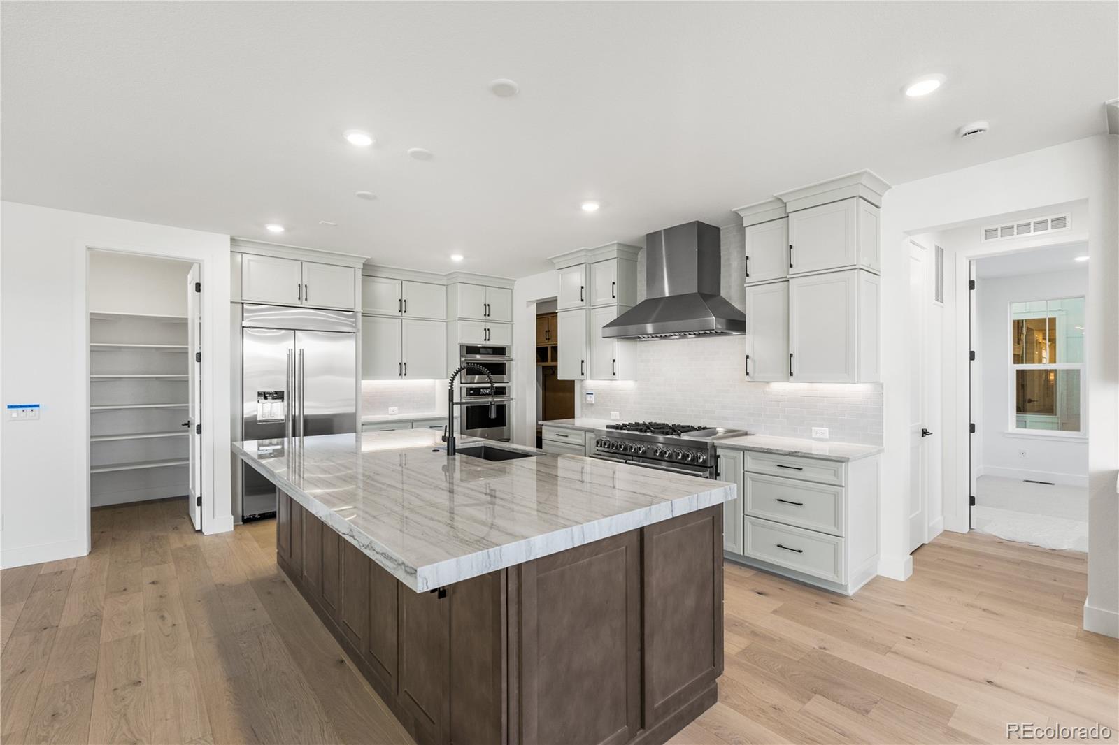 Castle Pines, Colorado, 80108, United States, 6 Bedrooms Bedrooms, ,6 BathroomsBathrooms,Residential,Active,1992297