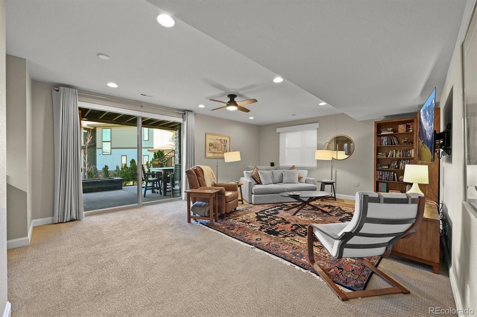 Highlands Ranch, Colorado, 80126, United States, 4 Bedrooms Bedrooms, ,4 BathroomsBathrooms,Residential,Active,2008281