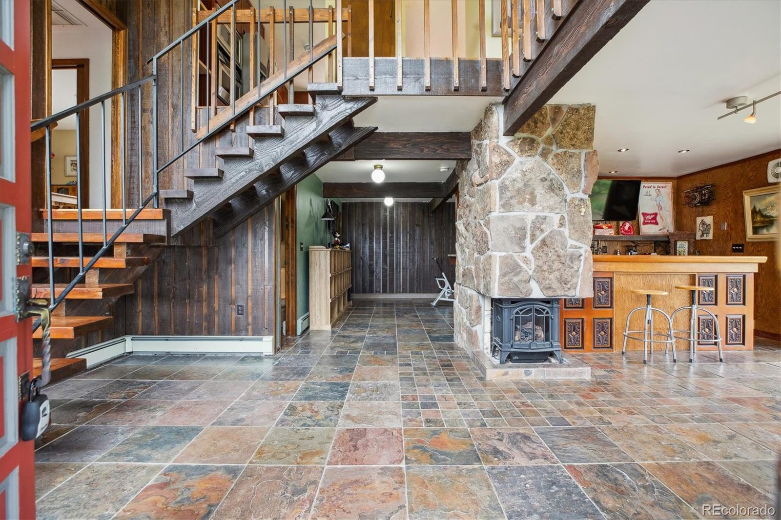 Golden, Colorado, 80401, United States, ,3 BathroomsBathrooms,Residential,Contingent,1843437