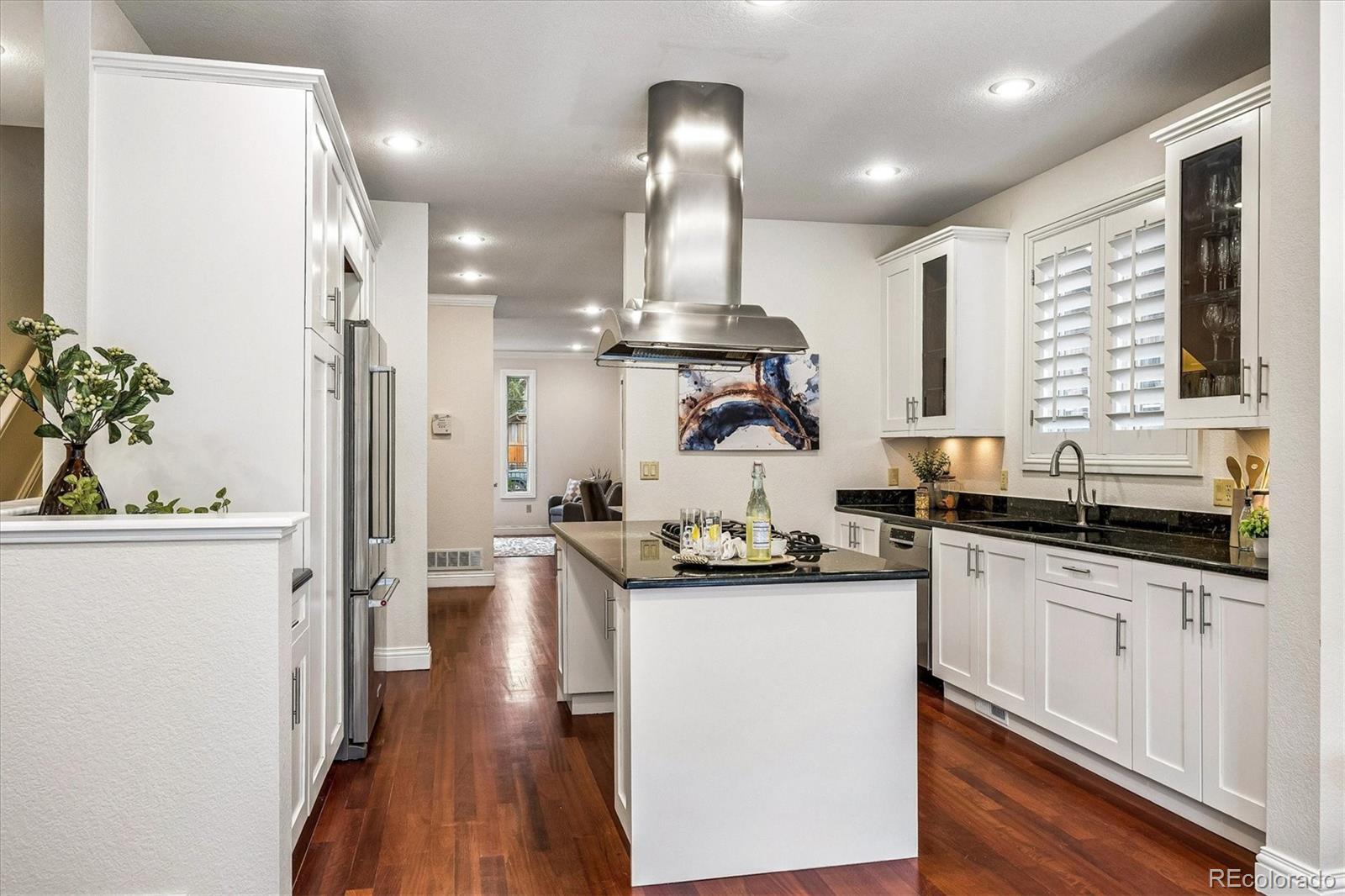 Denver, Colorado, 80209, United States, 3 Bedrooms Bedrooms, ,4 BathroomsBathrooms,Residential,Active,2045705