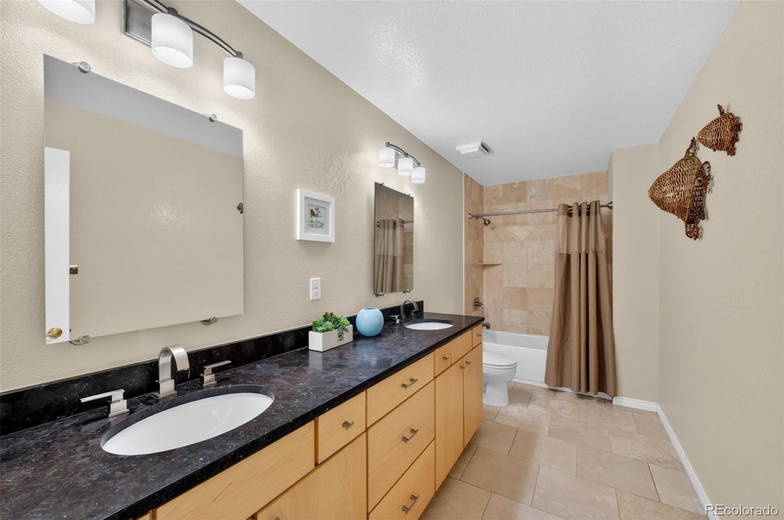 Littleton, Colorado, 80127, United States, 6 Bedrooms Bedrooms, ,5 BathroomsBathrooms,Residential,Active,2044176