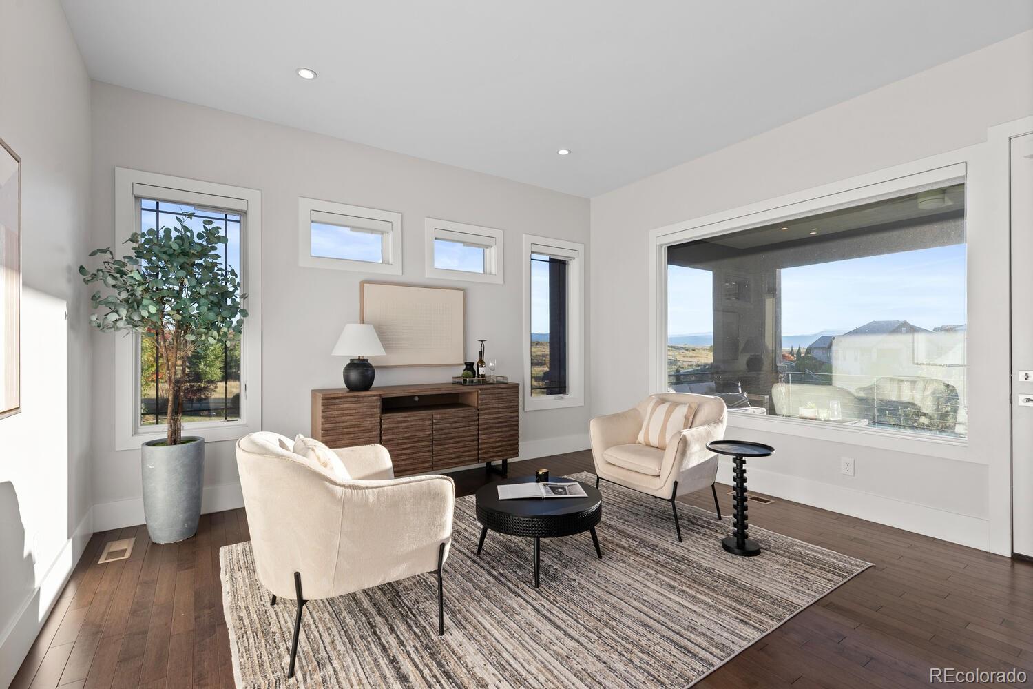 Highlands Ranch, Colorado, 80126, United States, 6 Bedrooms Bedrooms, ,7 BathroomsBathrooms,Residential,Active,1953374