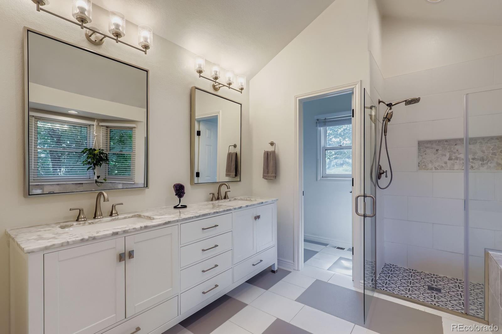 Englewood, Colorado, 80111, United States, 6 Bedrooms Bedrooms, ,5 BathroomsBathrooms,Residential,Active,1904158
