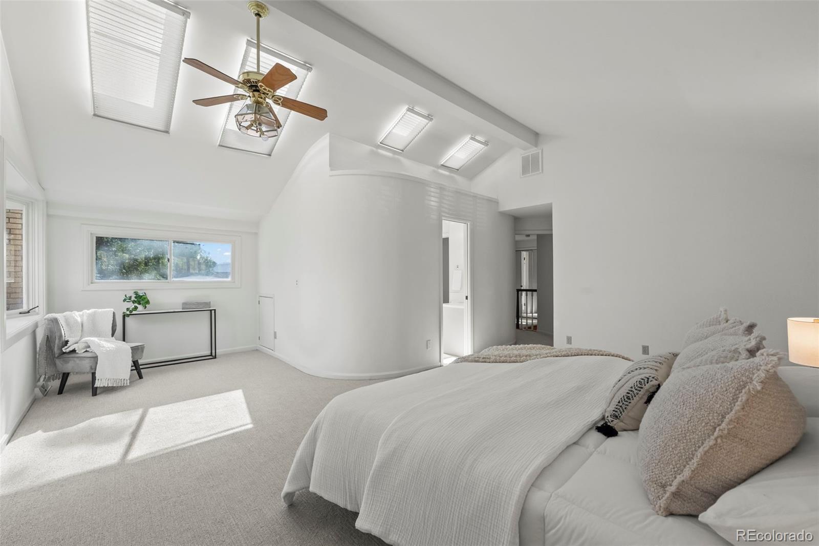 Boulder, Colorado, 80301, United States, 5 Bedrooms Bedrooms, ,4 BathroomsBathrooms,Residential,Active,1944015
