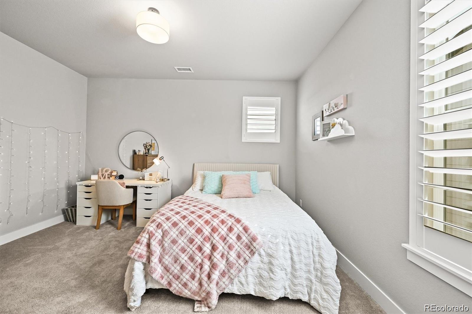 Castle Rock, Colorado, 80104, United States, 7 Bedrooms Bedrooms, ,6 BathroomsBathrooms,Residential,Active,1953382