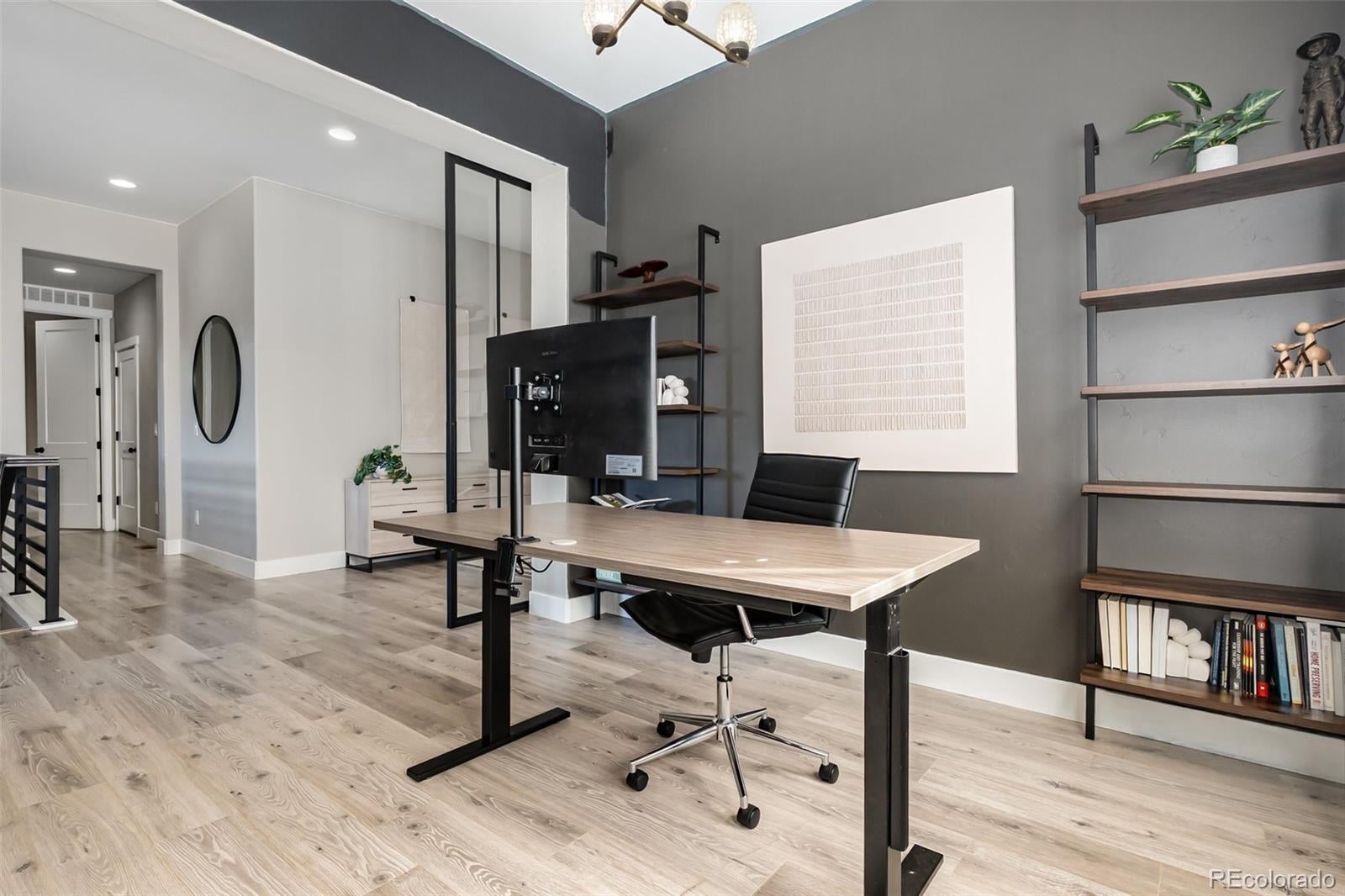 Monument, Colorado, 80132, United States, 5 Bedrooms Bedrooms, ,4 BathroomsBathrooms,Residential,Contingent,1992315