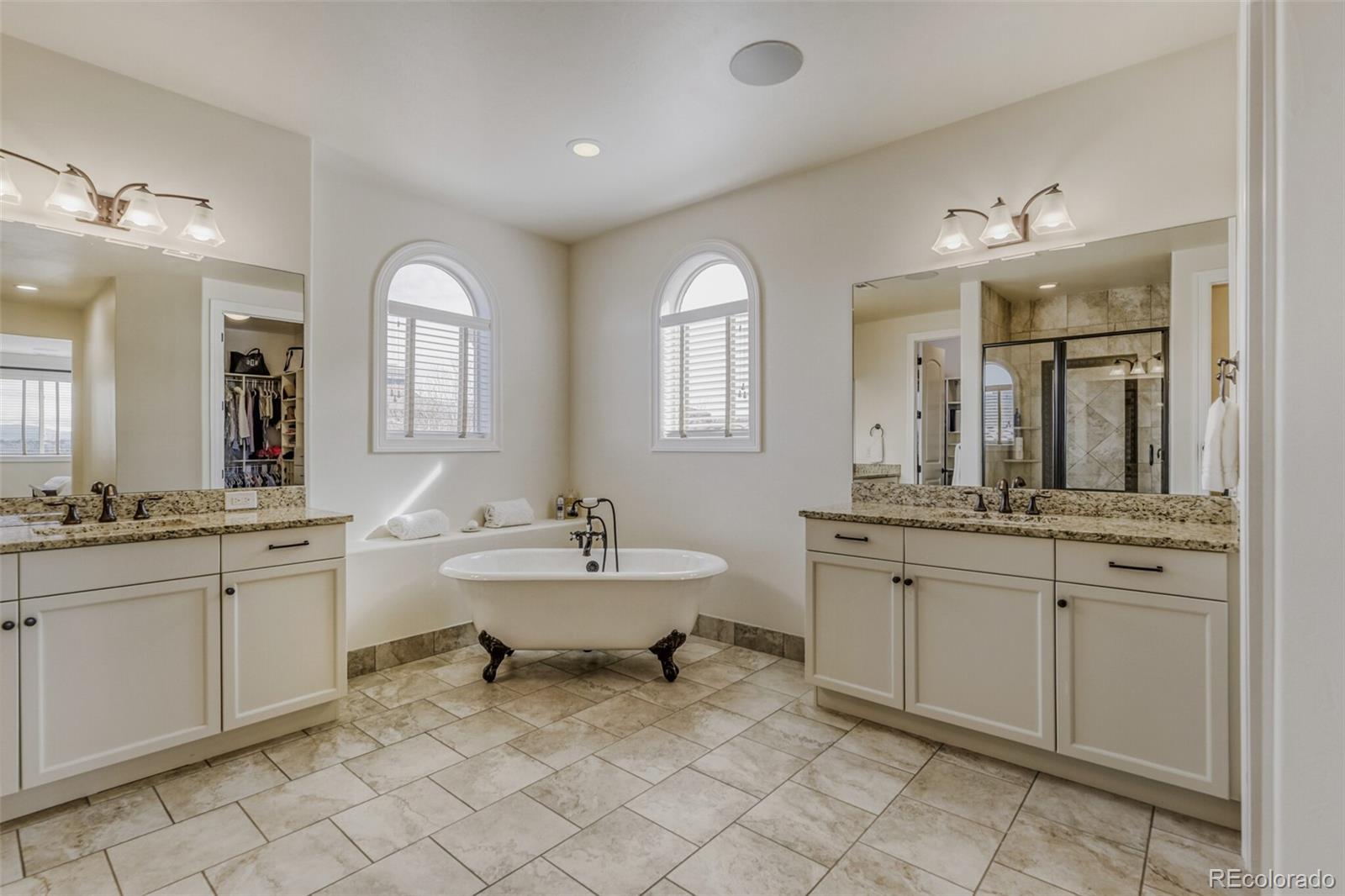 Lone Tree, Colorado, 80124, United States, 5 Bedrooms Bedrooms, ,5 BathroomsBathrooms,Residential,Active,2017438