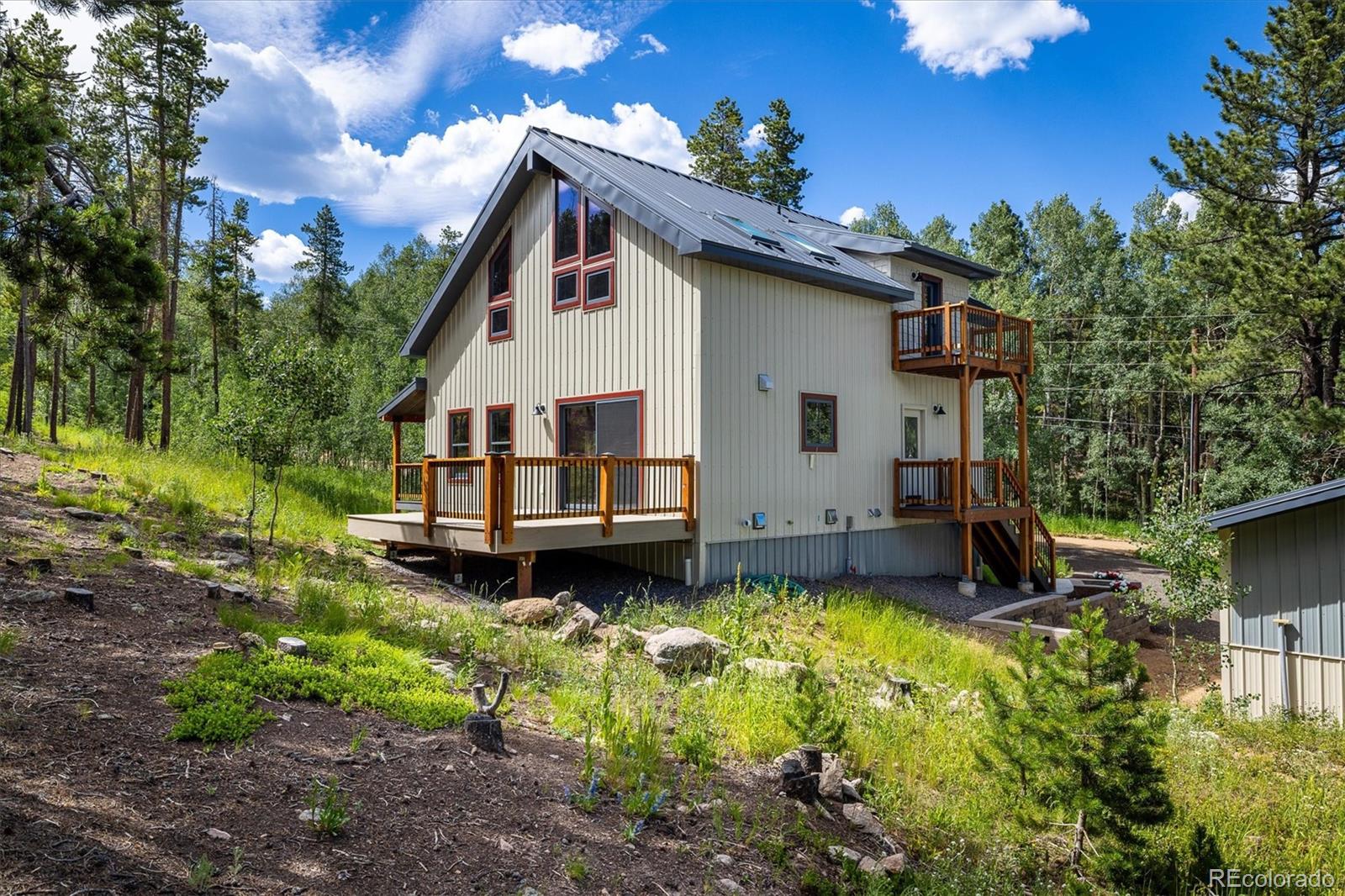 Golden, Colorado, 80403, United States, 2 Bedrooms Bedrooms, ,3 BathroomsBathrooms,Residential,Contingent,1889003