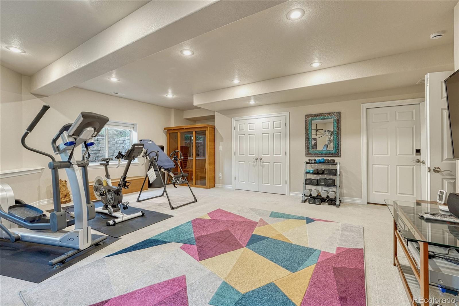 Colorado Springs, Colorado, 80908, United States, 6 Bedrooms Bedrooms, ,5 BathroomsBathrooms,Residential,Active,1900499