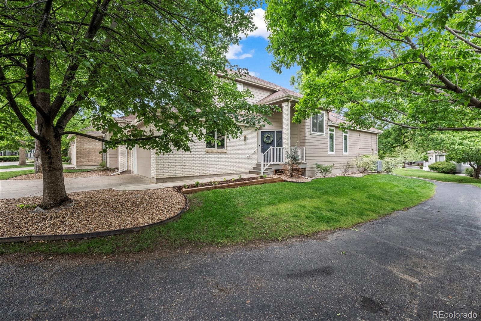 Boulder, Colorado, 80301, United States, 3 Bedrooms Bedrooms, ,4 BathroomsBathrooms,Residential,Active,2052046