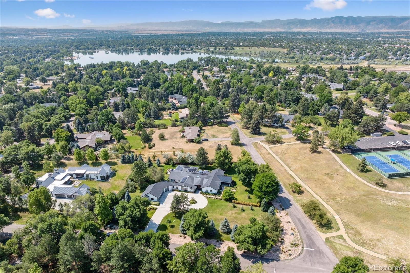 Littleton, Colorado, 80123, United States, 4 Bedrooms Bedrooms, ,5 BathroomsBathrooms,Residential,Active,2019490