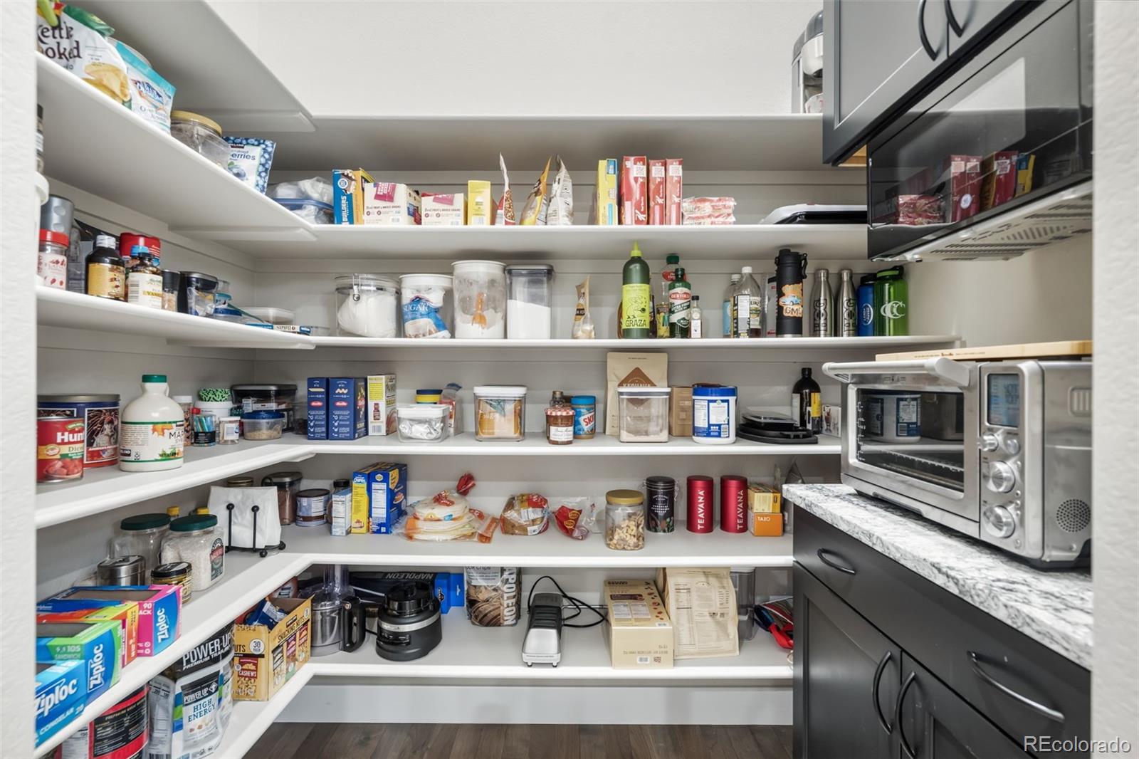 Colorado Springs, Colorado, 80904, United States, 4 Bedrooms Bedrooms, ,5 BathroomsBathrooms,Residential,Active,1985588