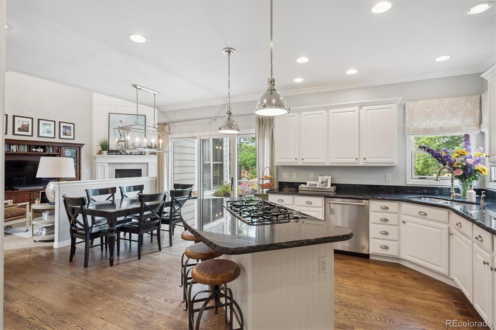 Highlands Ranch, Colorado, 80126, United States, 5 Bedrooms Bedrooms, ,5 BathroomsBathrooms,Residential,Active,1929668