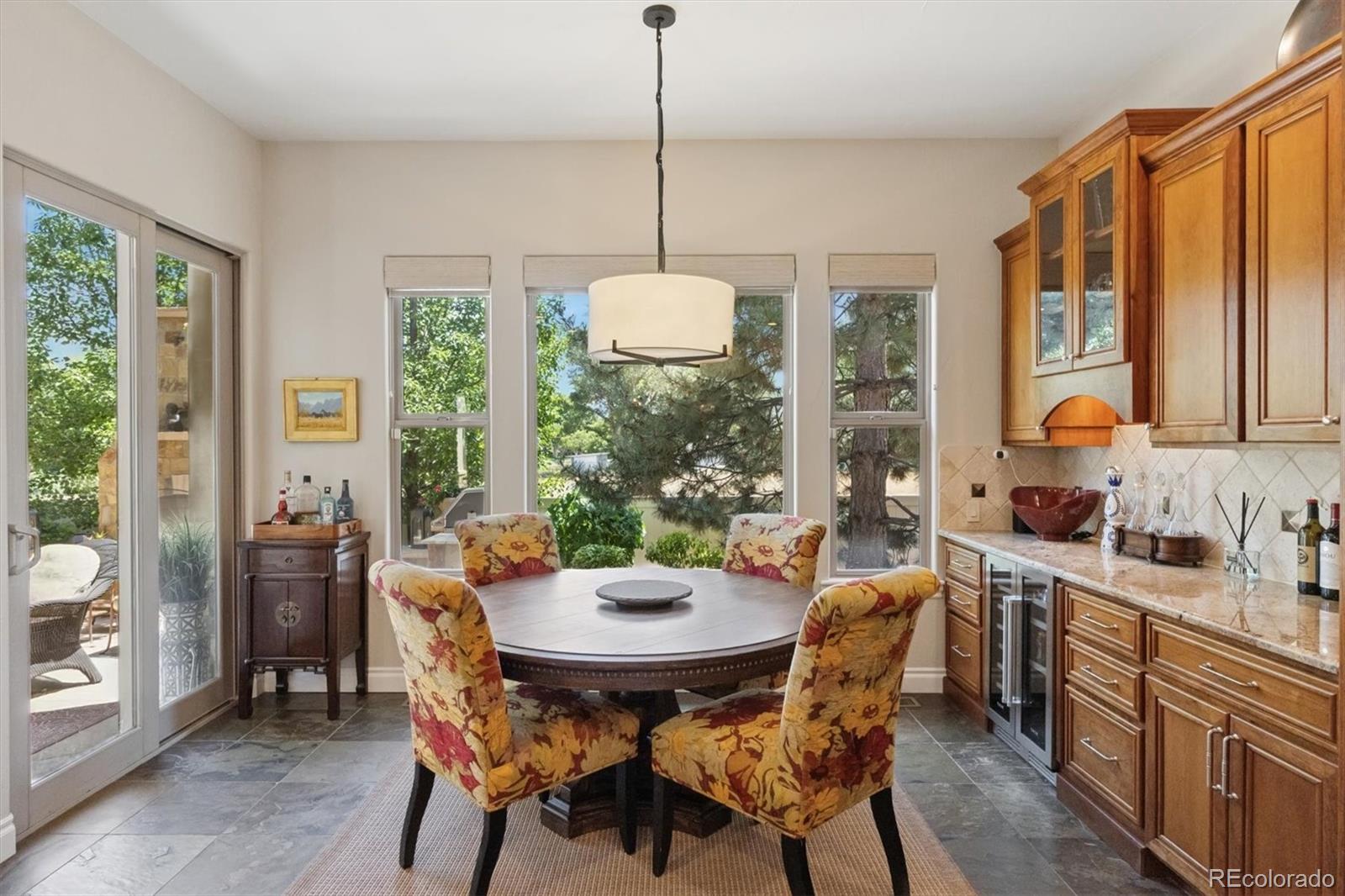 Littleton, Colorado, 80123, United States, 3 Bedrooms Bedrooms, ,4 BathroomsBathrooms,Residential,Active,1905081
