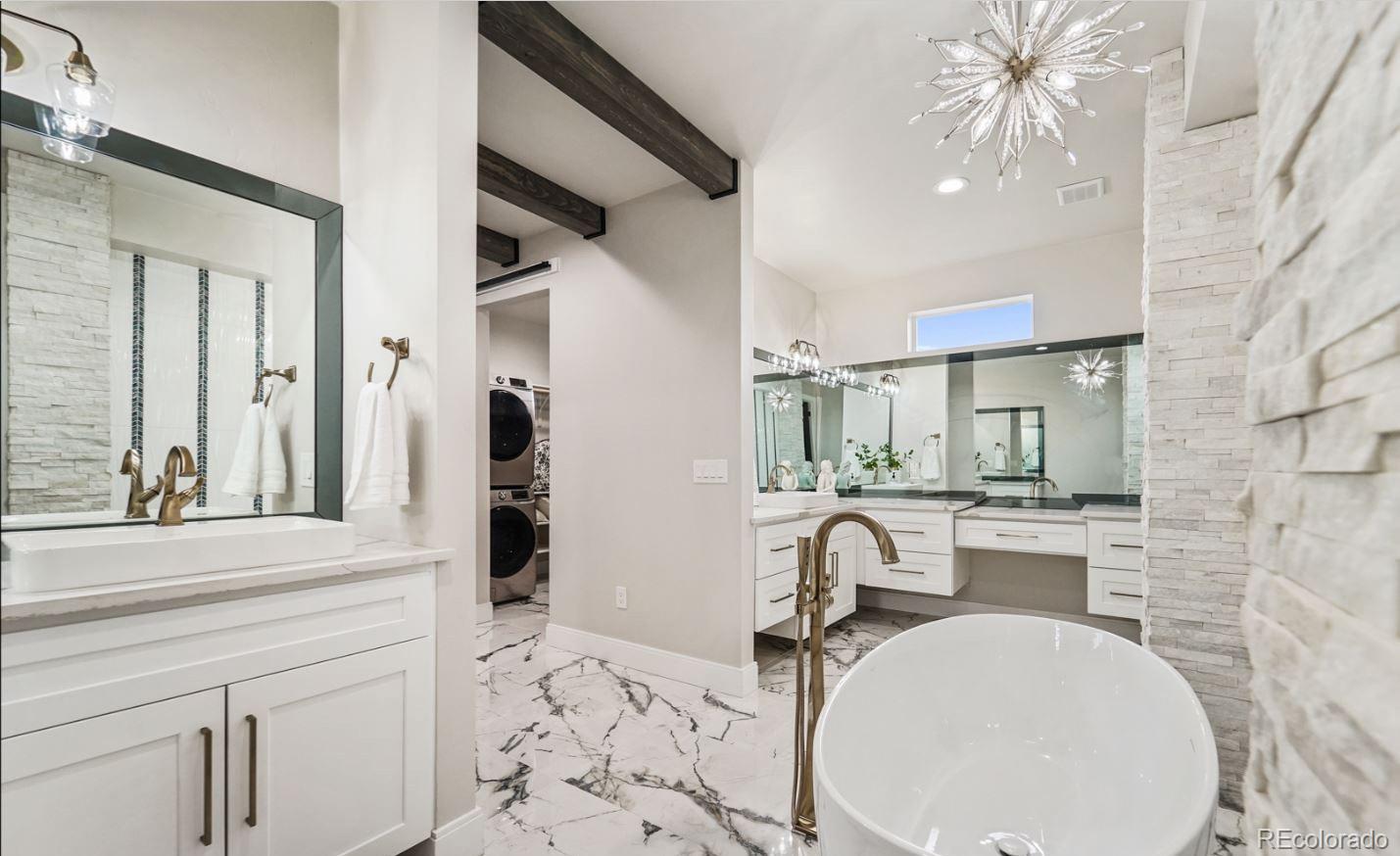 Colorado Springs, Colorado, 80908, United States, 5 Bedrooms Bedrooms, ,6 BathroomsBathrooms,Residential,Active,1992271