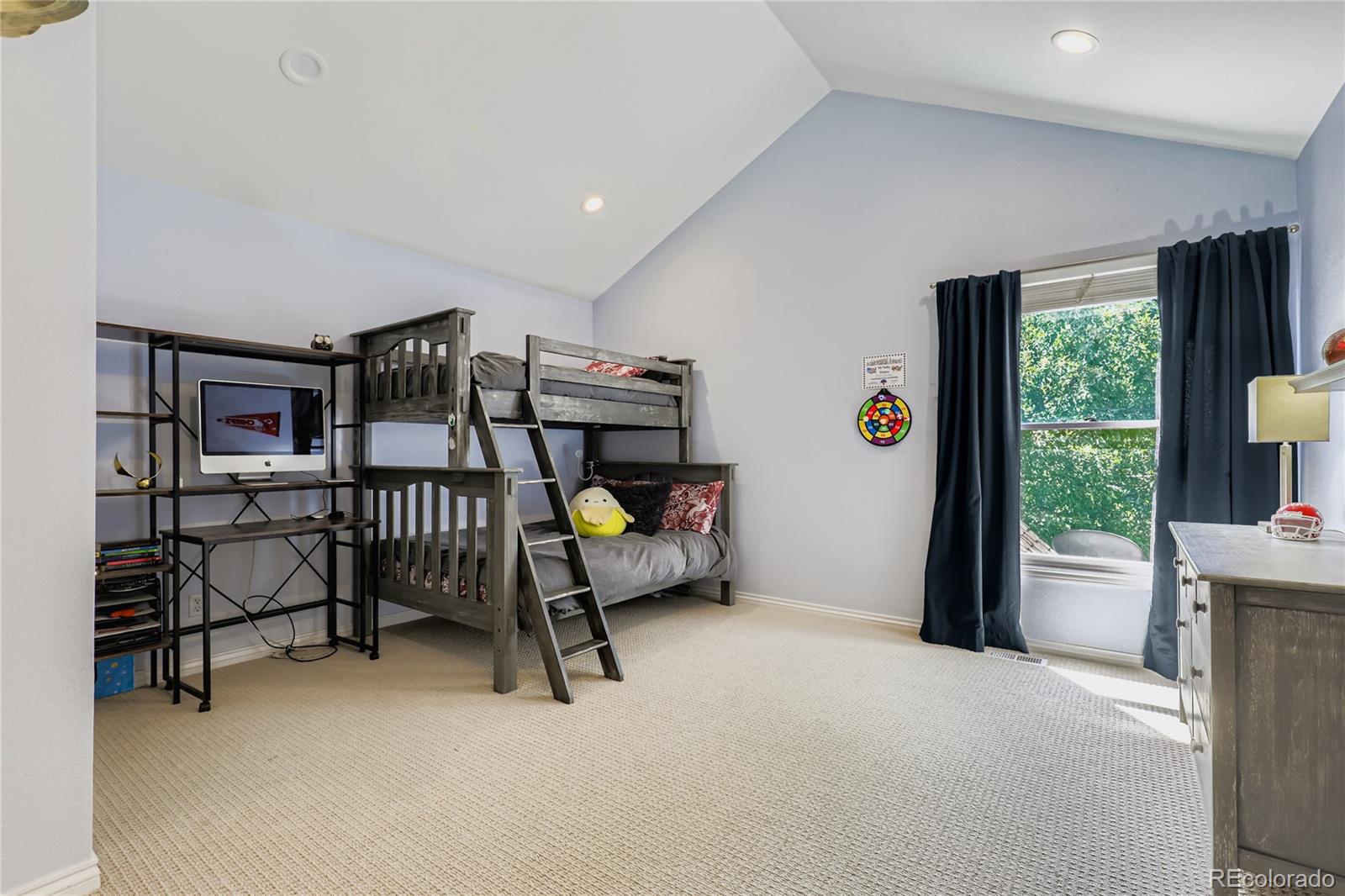 Englewood, Colorado, 80111, United States, 6 Bedrooms Bedrooms, ,5 BathroomsBathrooms,Residential,Active,1904158