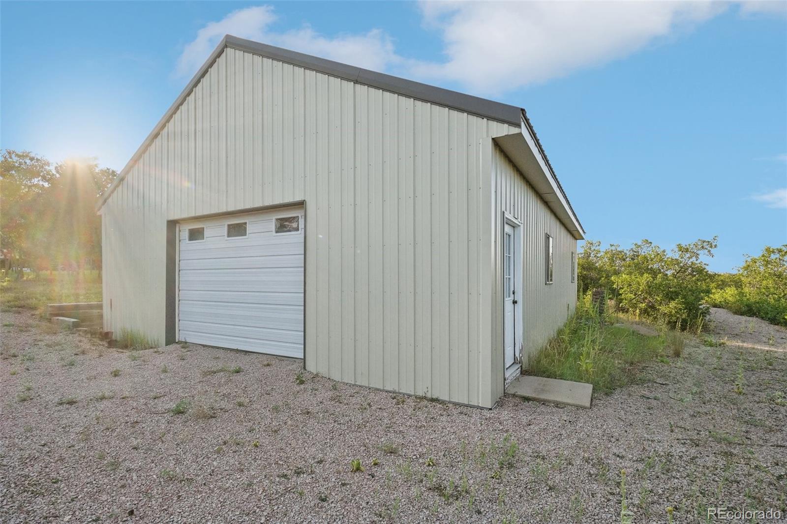 Larkspur, Colorado, 80118, United States, 5 Bedrooms Bedrooms, ,5 BathroomsBathrooms,Residential,Active,1914586