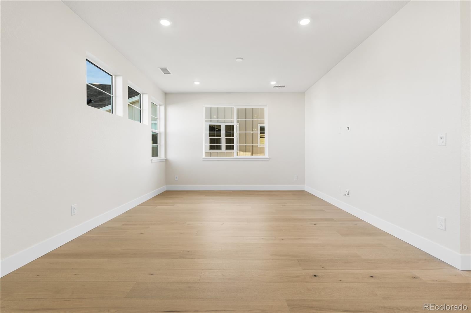 Castle Pines, Colorado, 80108, United States, 7 Bedrooms Bedrooms, ,7 BathroomsBathrooms,Residential,Active,2016708