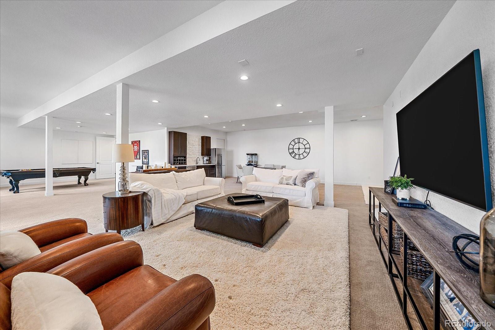 Parker, Colorado, 80138, United States, 4 Bedrooms Bedrooms, ,6 BathroomsBathrooms,Residential,Contingent,2052131