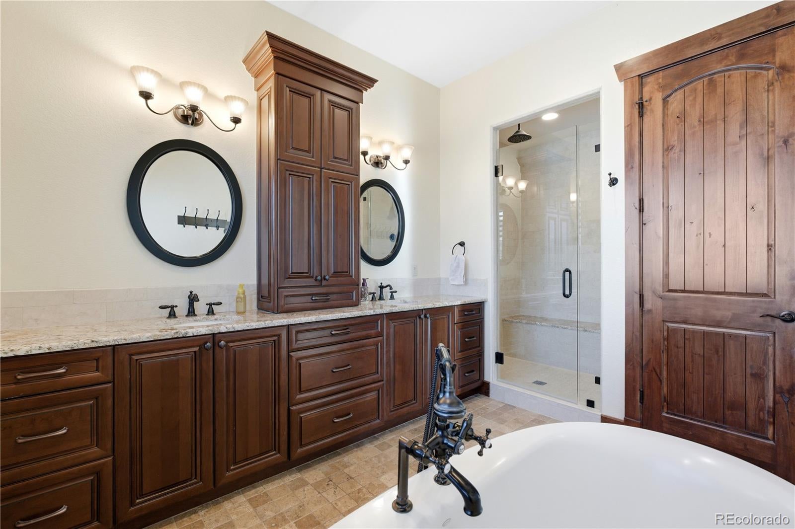 Castle Rock, Colorado, 80108, United States, 4 Bedrooms Bedrooms, ,5 BathroomsBathrooms,Residential,Active,2007242