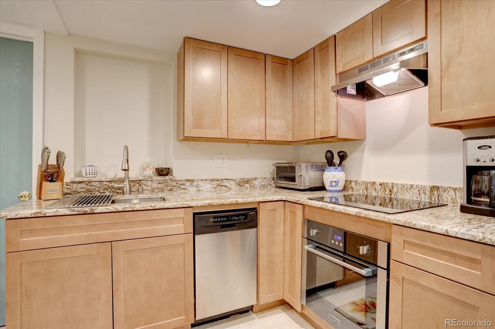 Boulder, Colorado, 80302, United States, 3 Bedrooms Bedrooms, ,4 BathroomsBathrooms,Residential,Active,2008273