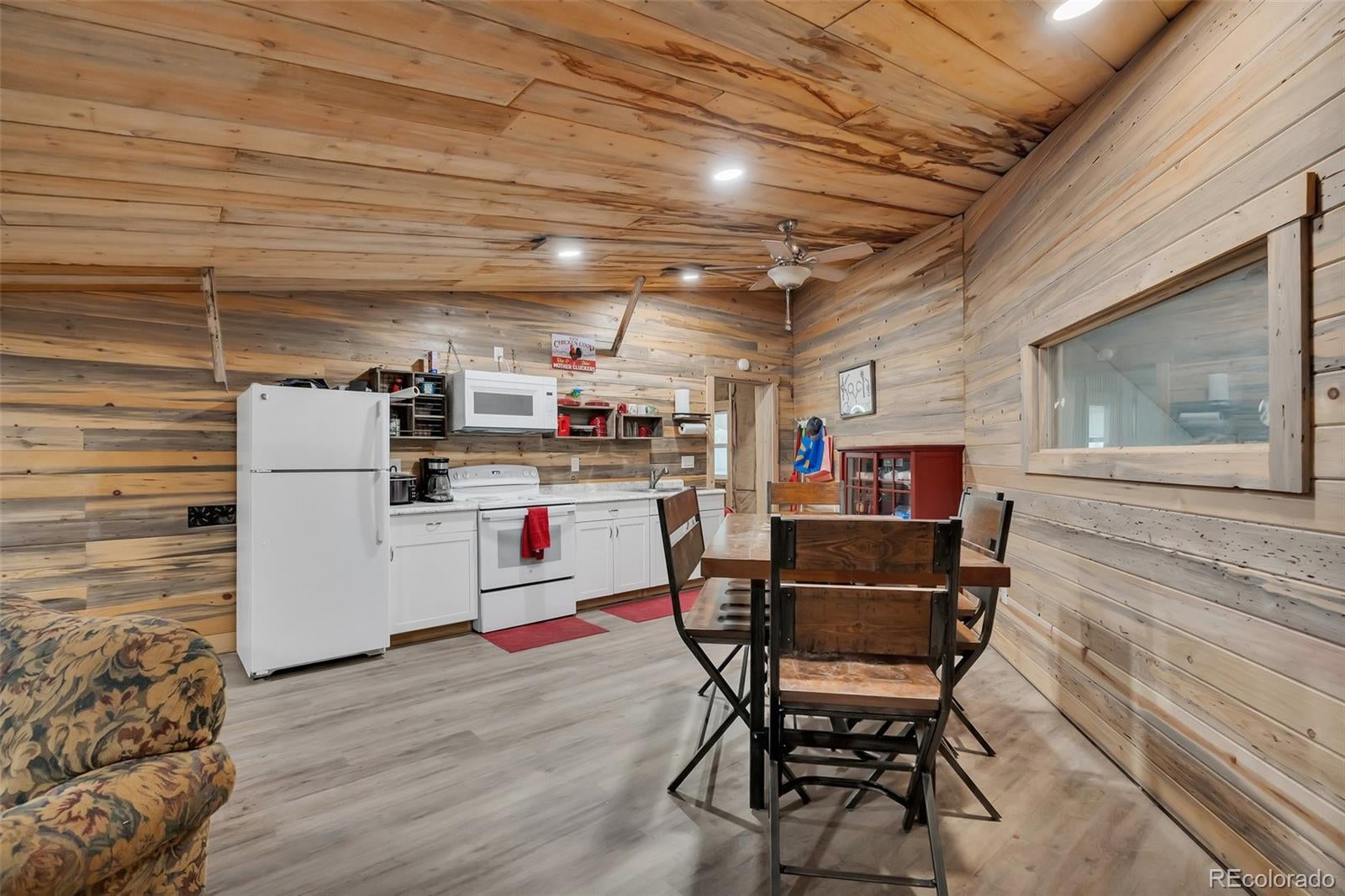 Elizabeth, Colorado, 80107, United States, ,6 BathroomsBathrooms,Residential,Contingent,1885011